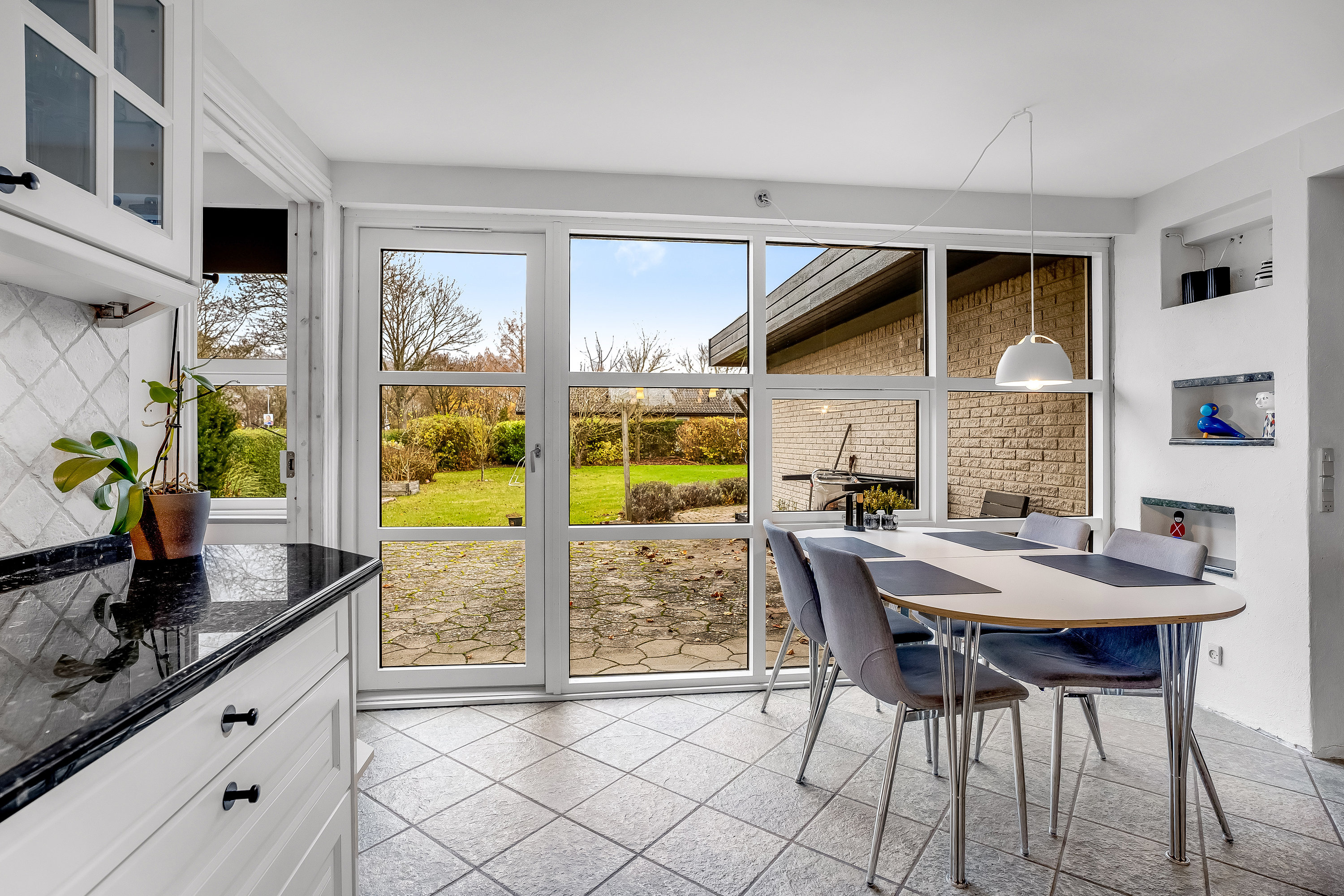 Fremhævet køkken alrum billede i fuldskærmstilstand. Billede af Bregnevej 5, 4930 Maribo