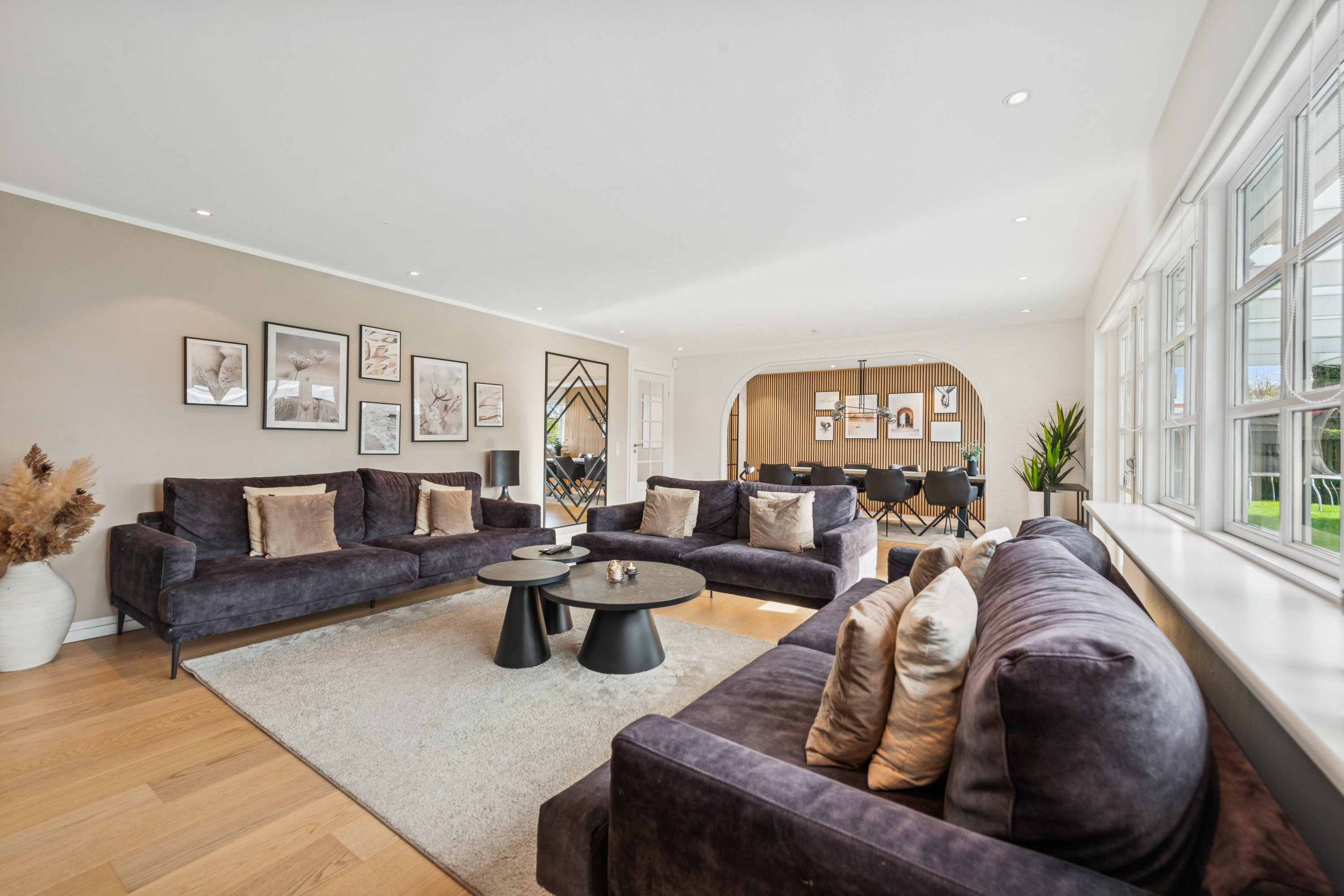 Miniaturebillede 2: stue. Billede af Løvager 1, 2670 Greve