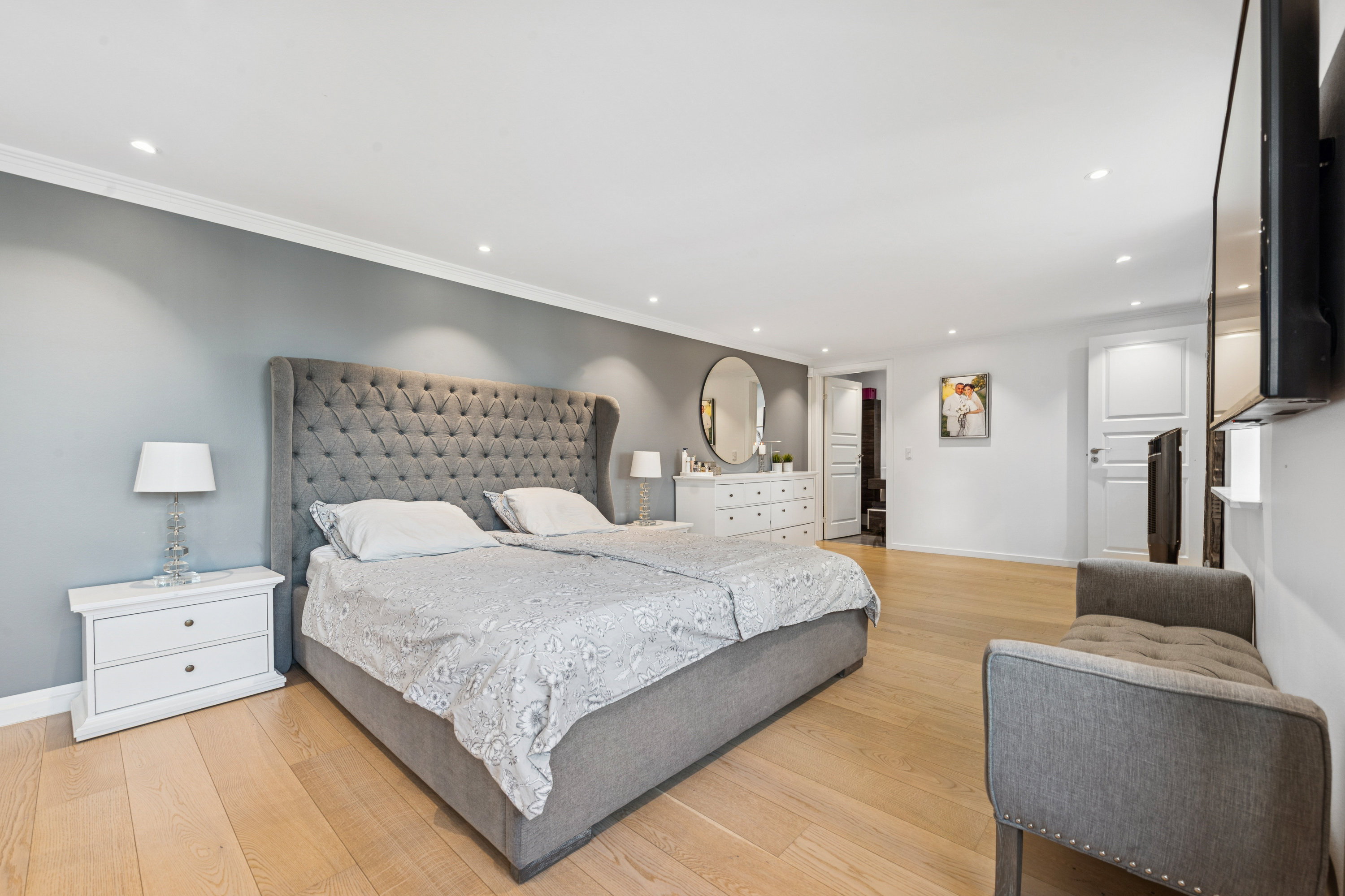 Fremhævet værelse billede i fuldskærmstilstand. Billede af Løvager 1, 2670 Greve