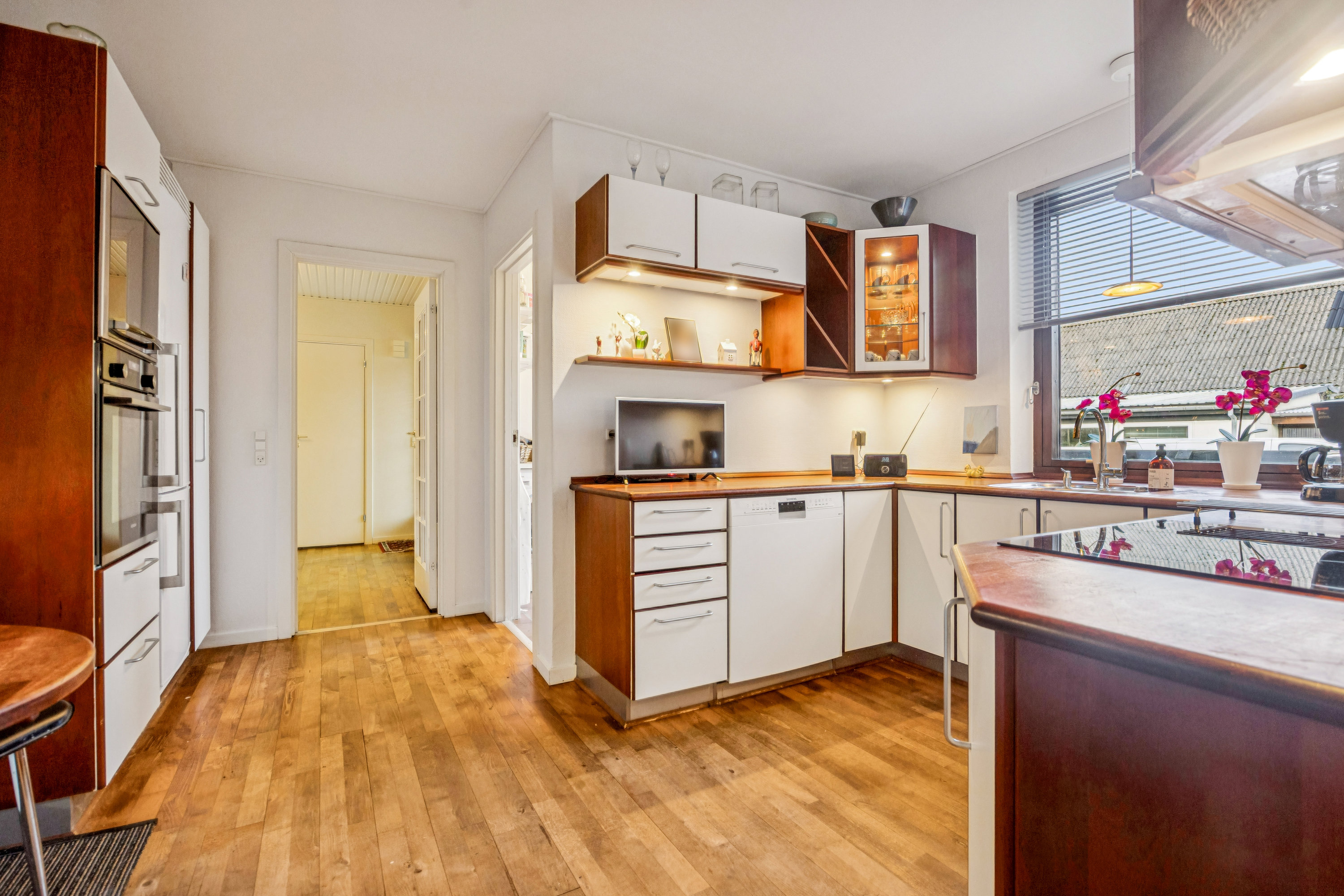 Fremhævet køkken billede i fuldskærmstilstand. Billede af Solbakkevej 1, 9460 Brovst