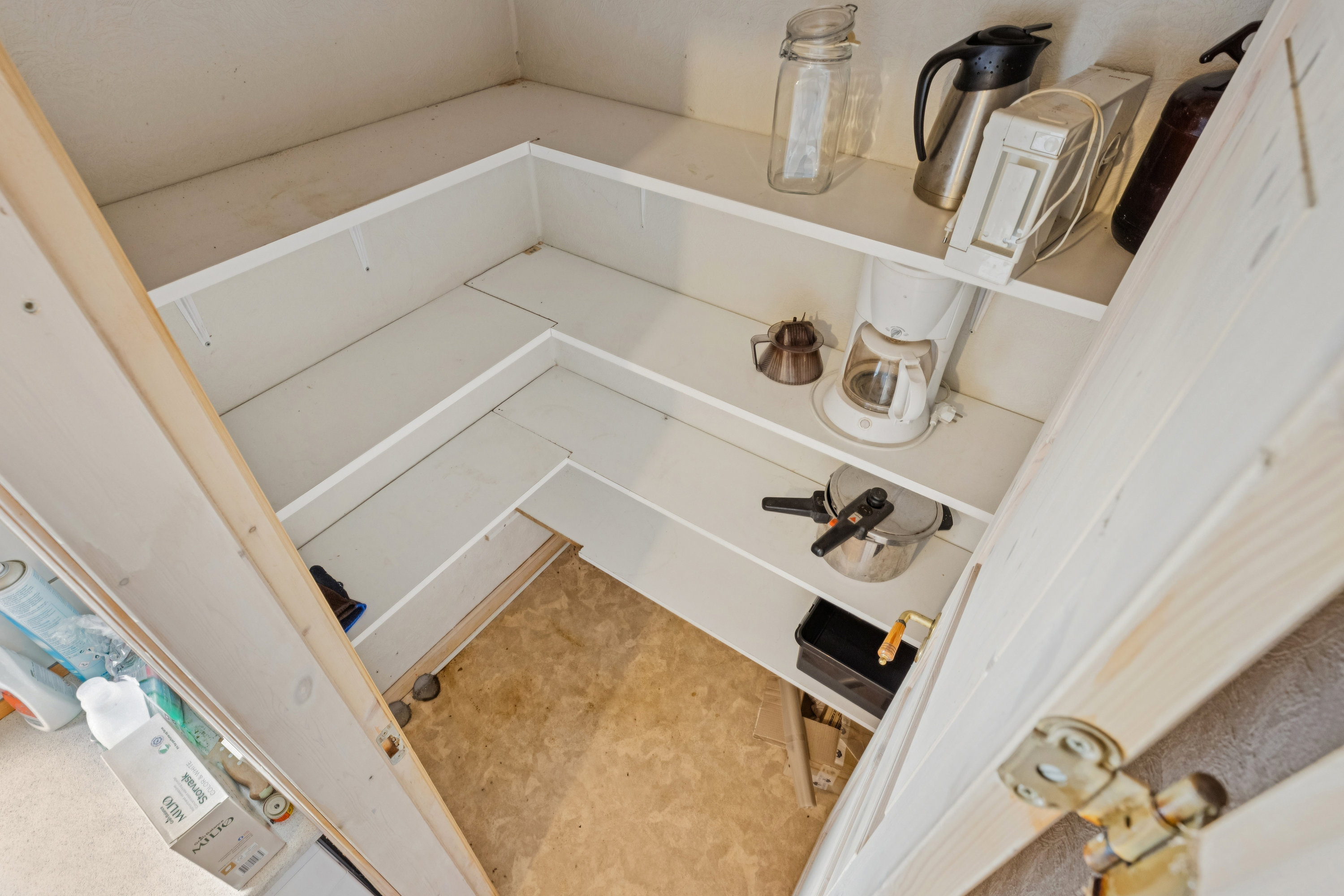 Fremhævet viktualierum billede i fuldskærmstilstand. Billede af Roagervej 281, Kirkeby, 6760 Ribe