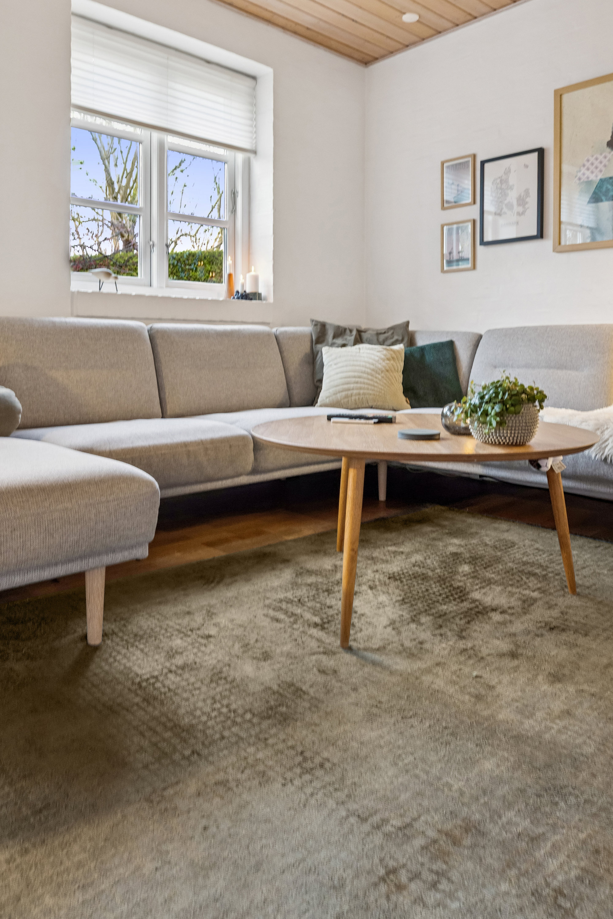 Fremhævet stue billede i fuldskærmstilstand. Billede af Toften 2, Ugelbølle, 8410 Rønde