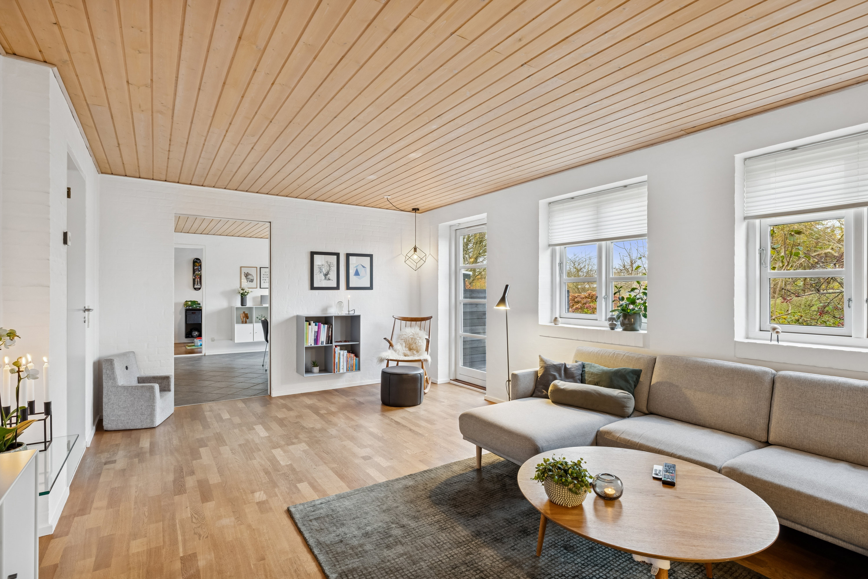 Fremhævet stue billede i fuldskærmstilstand. Billede af Toften 2, Ugelbølle, 8410 Rønde