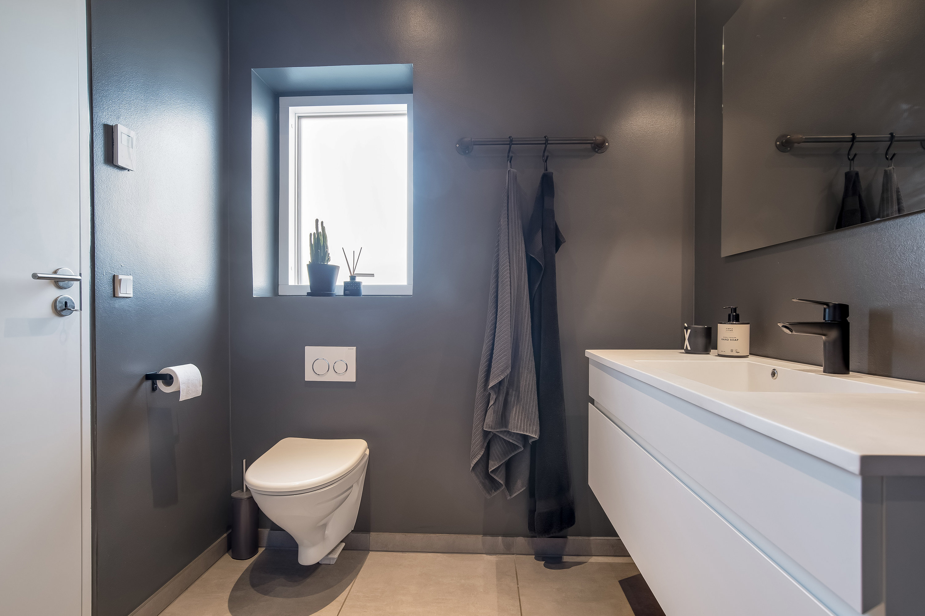 Fremhævet badeværelse billede i fuldskærmstilstand. Billede af Dolken 1, Mejrup, 7500 Holstebro