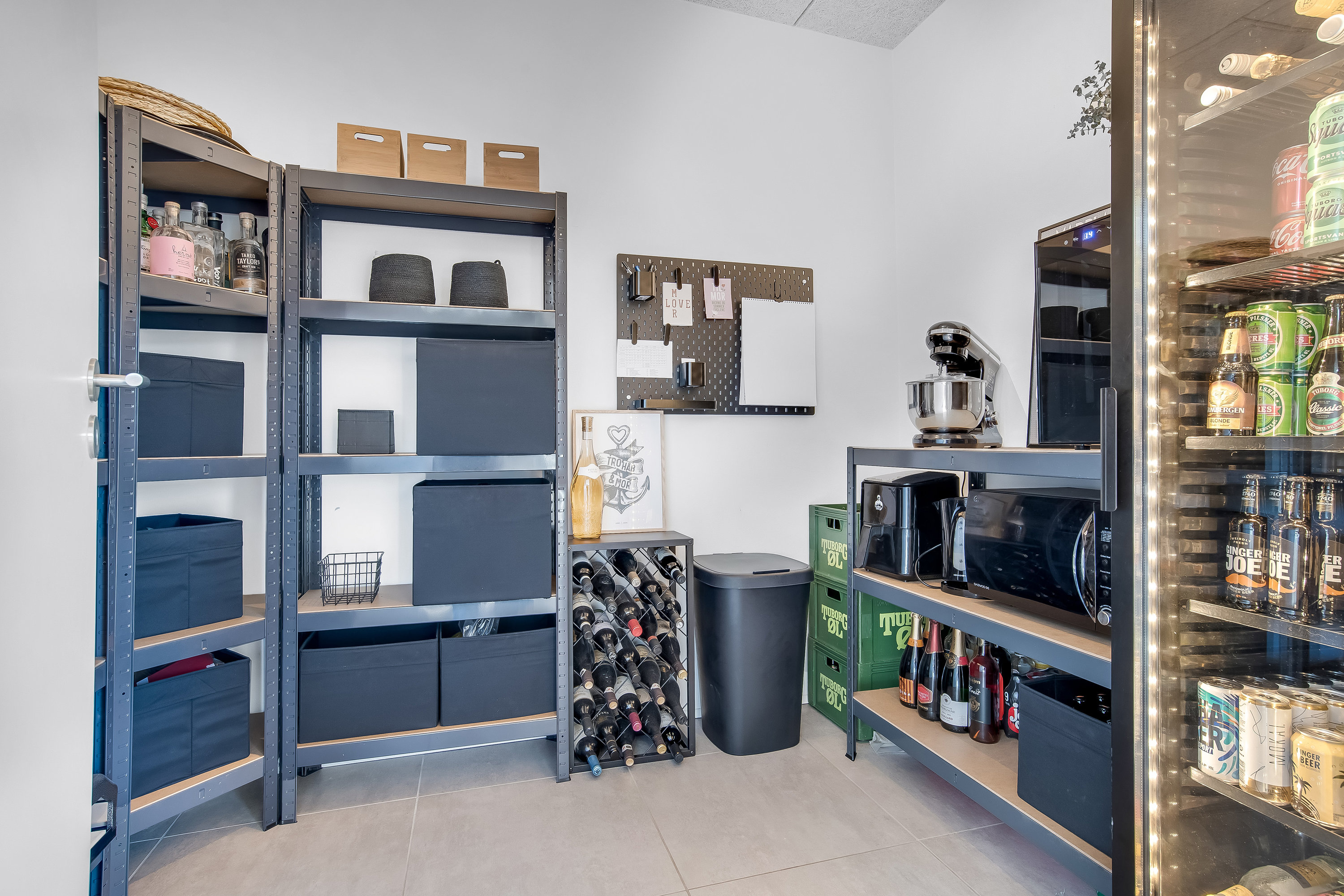 Fremhævet viktualierum billede i fuldskærmstilstand. Billede af Dolken 1, Mejrup, 7500 Holstebro