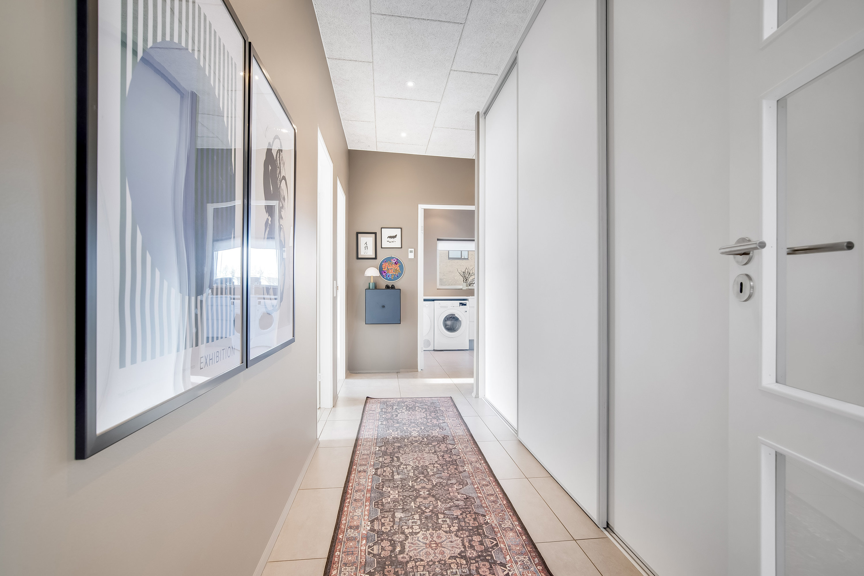 Fremhævet gang billede i fuldskærmstilstand. Billede af Dolken 1, Mejrup, 7500 Holstebro