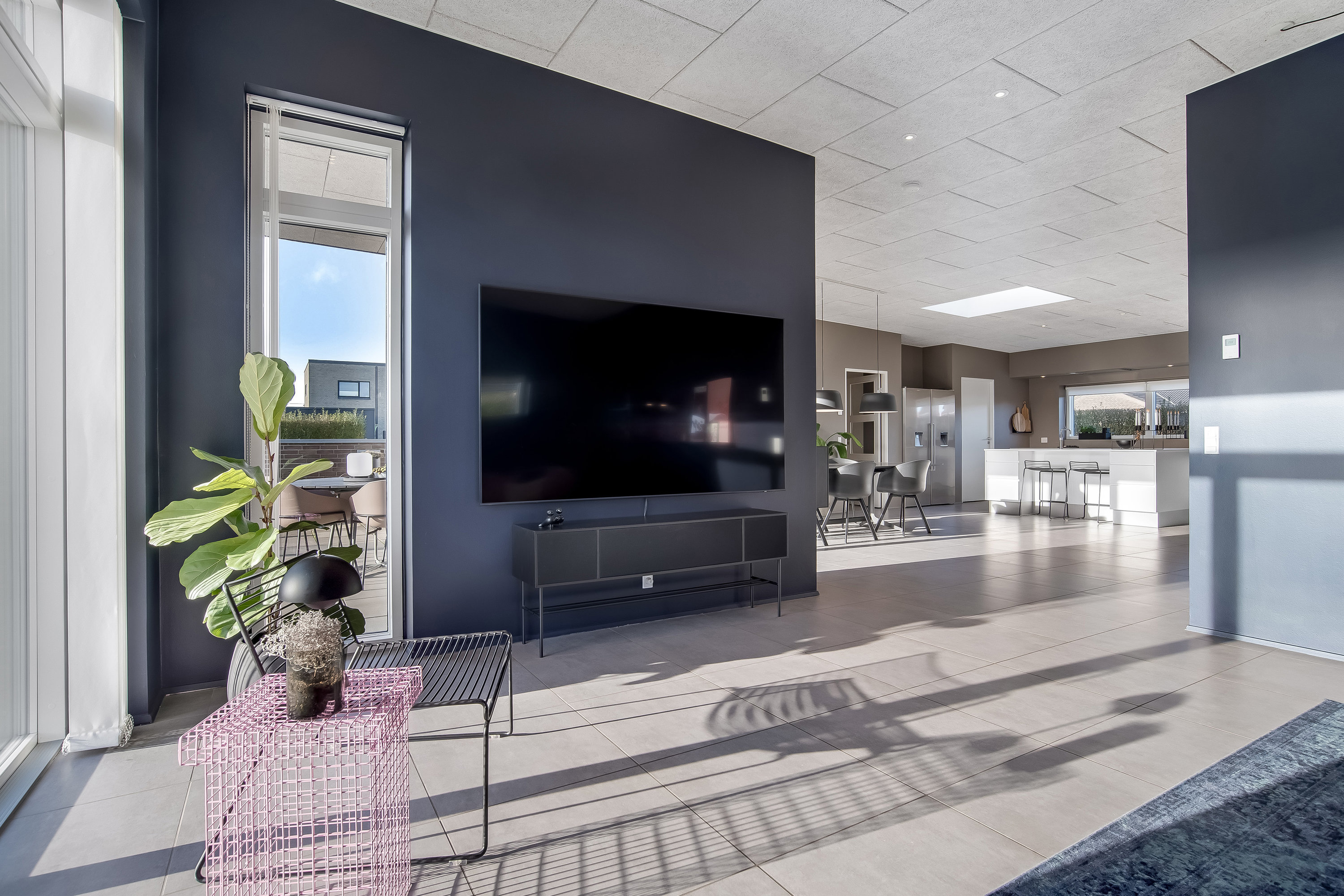 Fremhævet stue billede i fuldskærmstilstand. Billede af Dolken 1, Mejrup, 7500 Holstebro