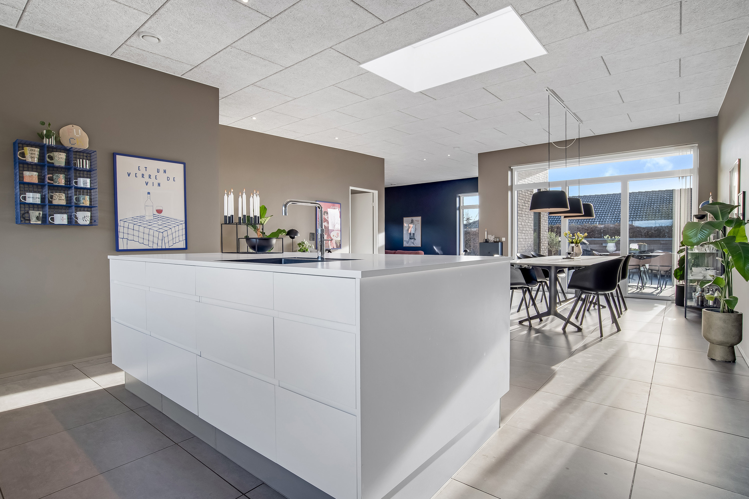 Fremhævet køkken alrum billede i fuldskærmstilstand. Billede af Dolken 1, Mejrup, 7500 Holstebro