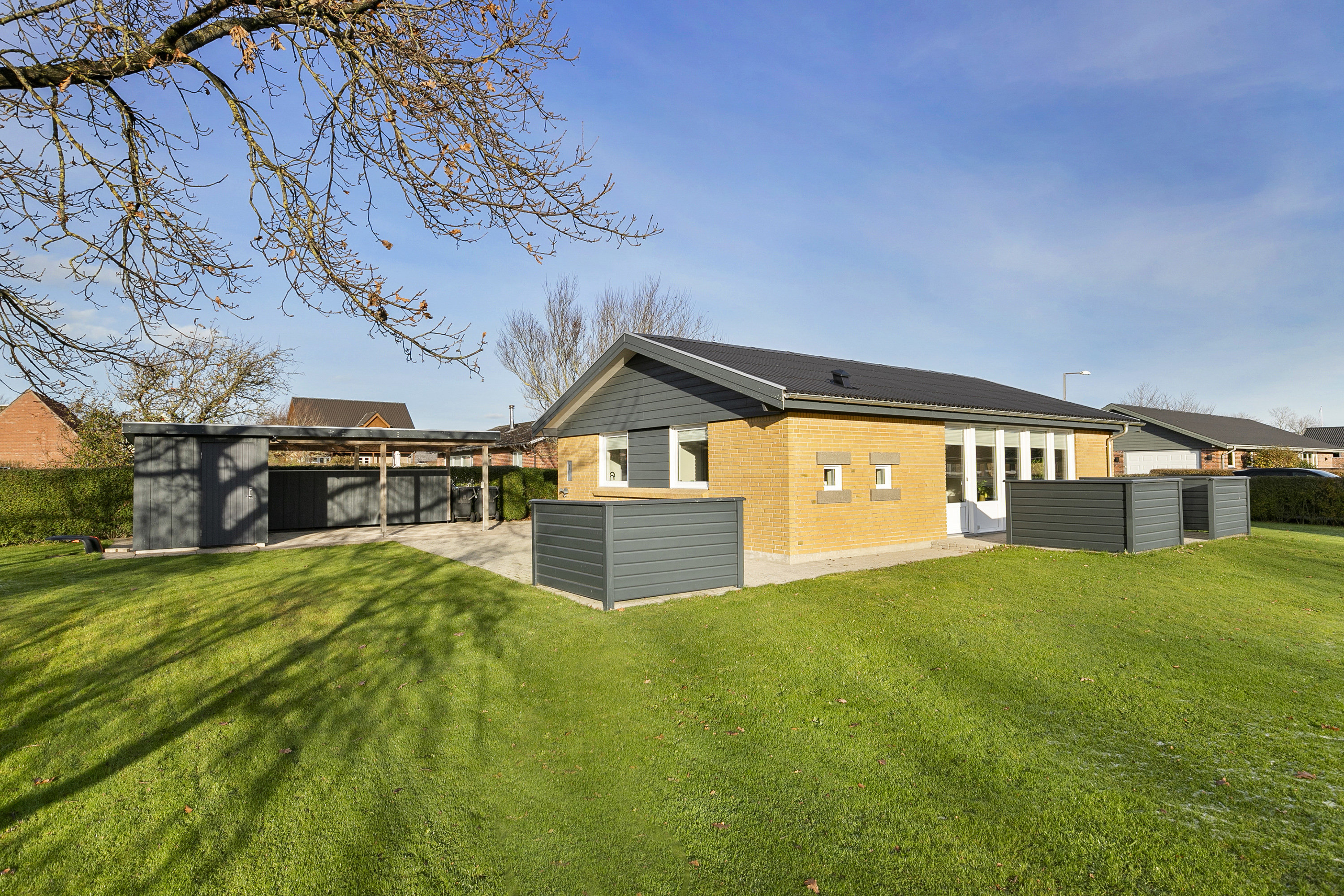 Fremhævet ejendommen billede i fuldskærmstilstand. Billede af Søren Vestergaards Vej 3, 9760 Vrå