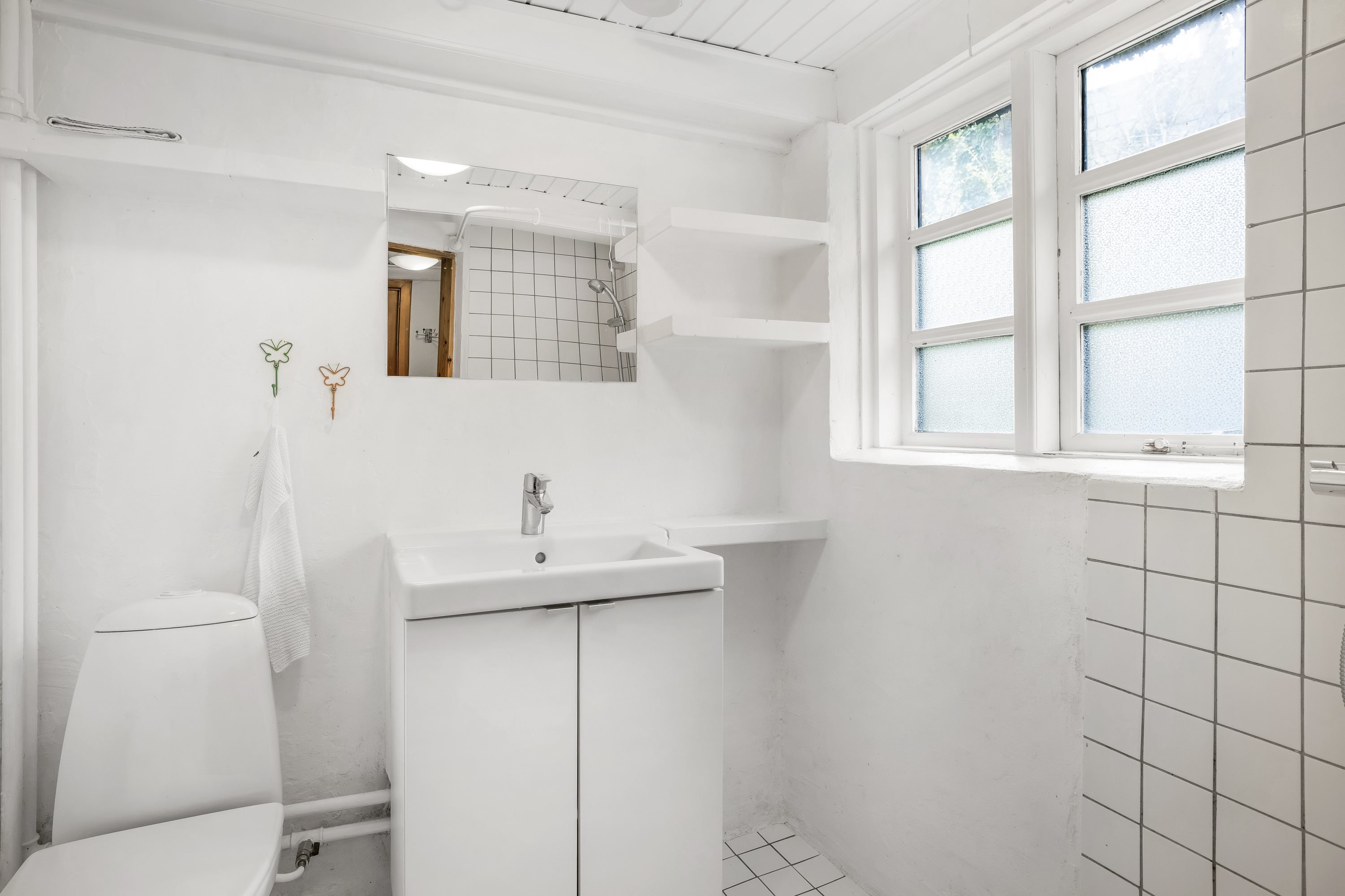 Fremhævet badeværelse billede i fuldskærmstilstand. Billede af Trindballevej 15, Ormslev, 8260 Viby J