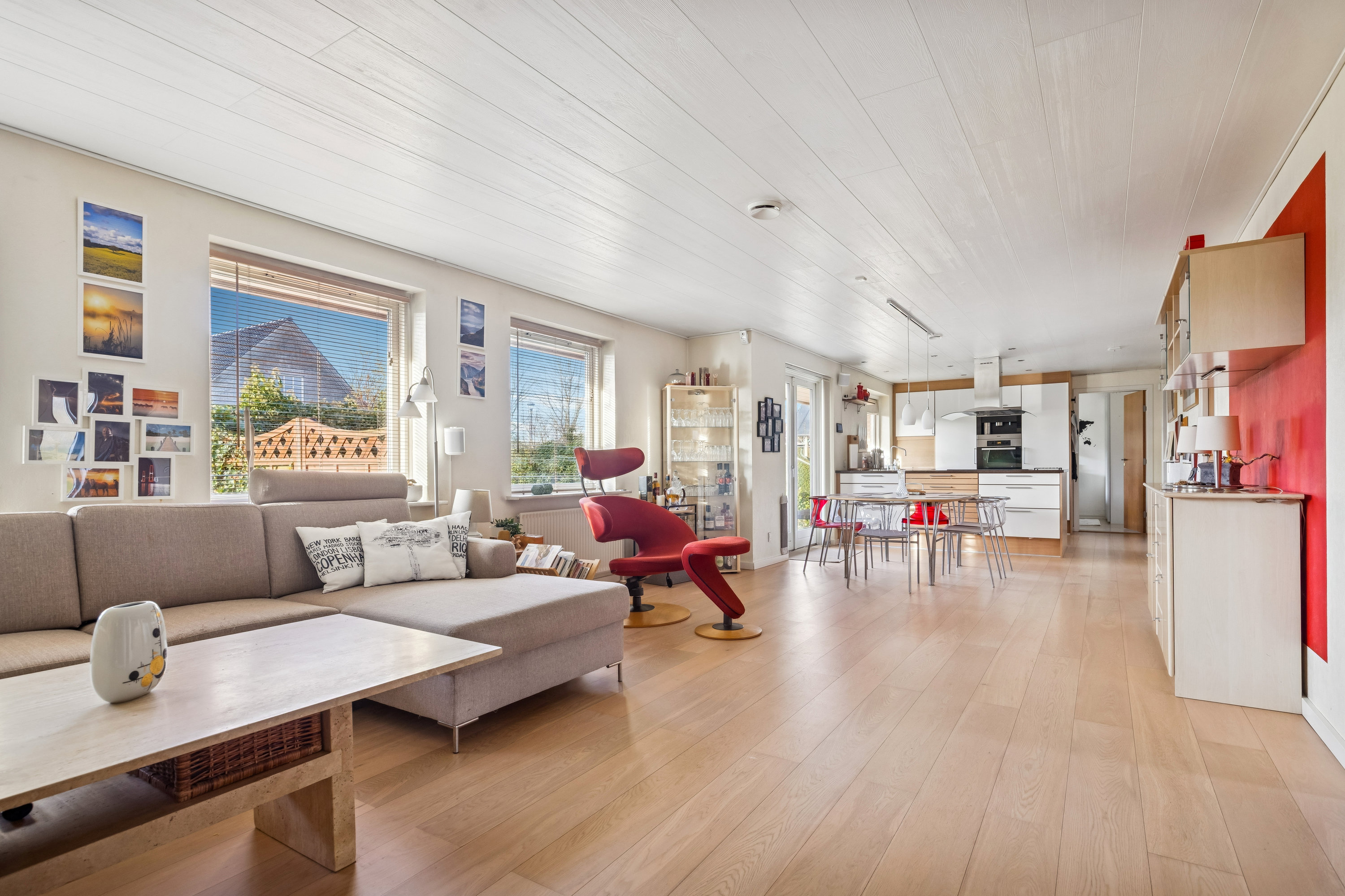 Fremhævet stue billede i fuldskærmstilstand. Billede af Gustav Zimmersvej 3, Nørhalne, 9430 Vadum