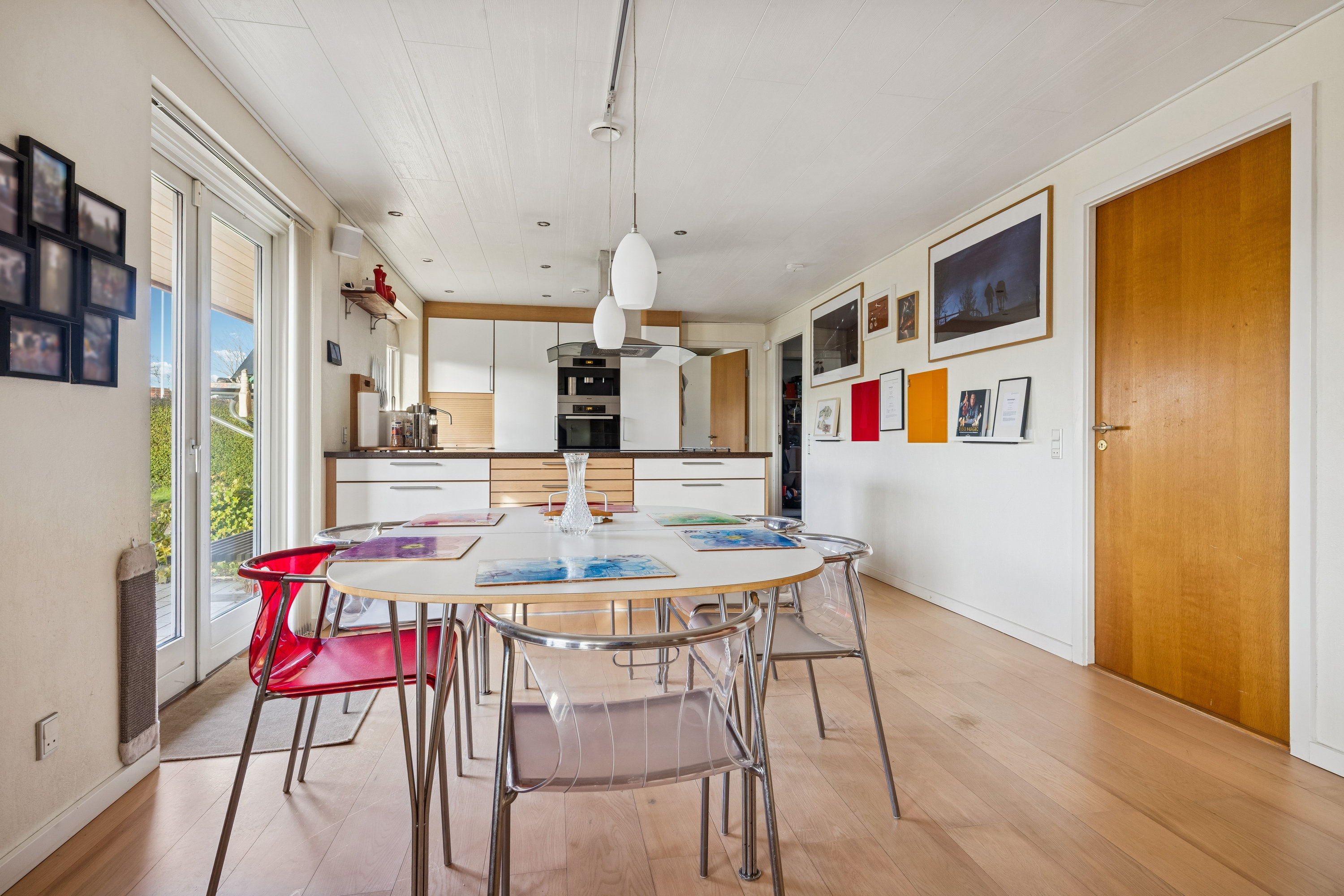 Fremhævet spisestue billede i fuldskærmstilstand. Billede af Gustav Zimmersvej 3, Nørhalne, 9430 Vadum