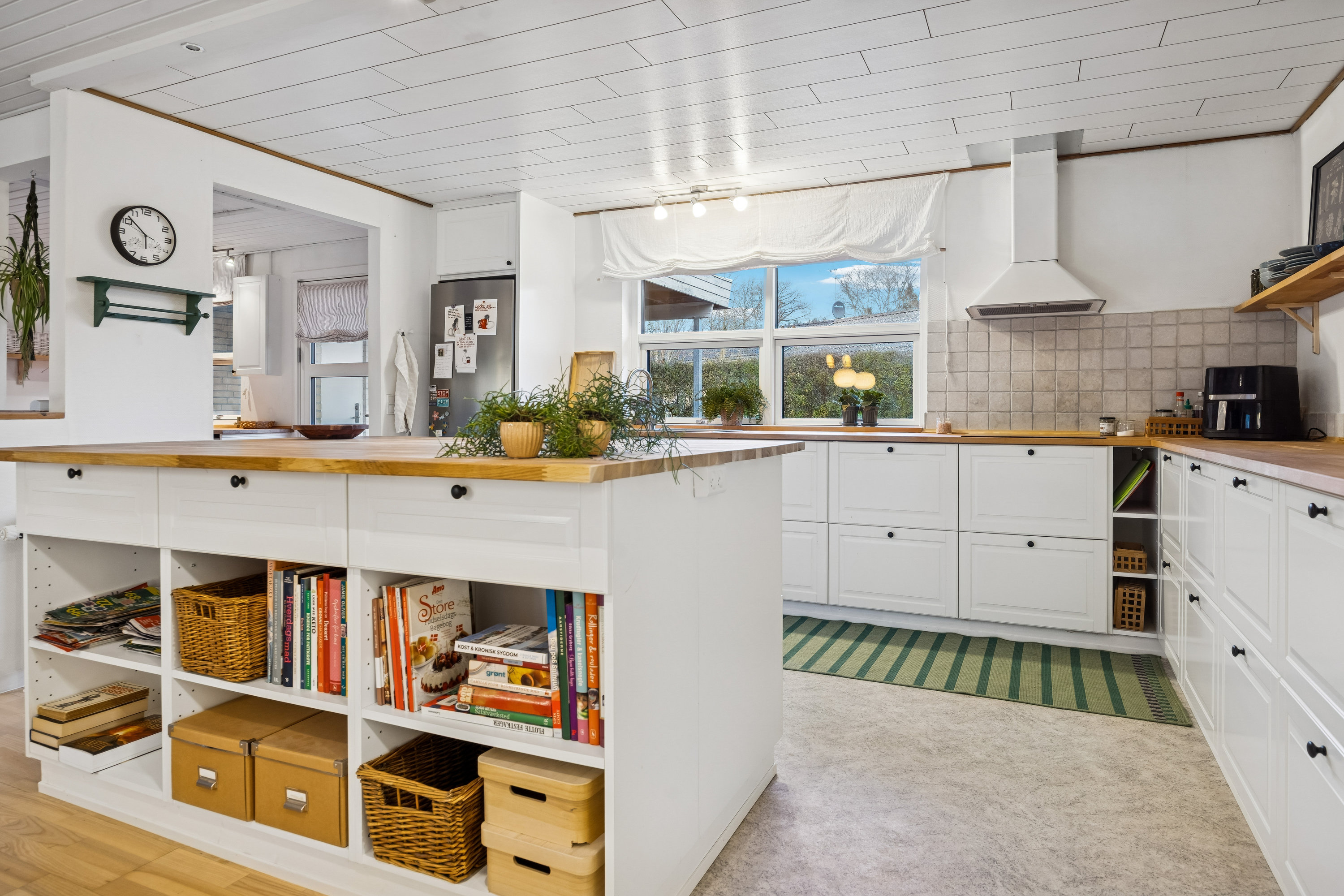 Fremhævet køkken billede i fuldskærmstilstand. Billede af Lærkevej 1, Tranum, 9460 Brovst