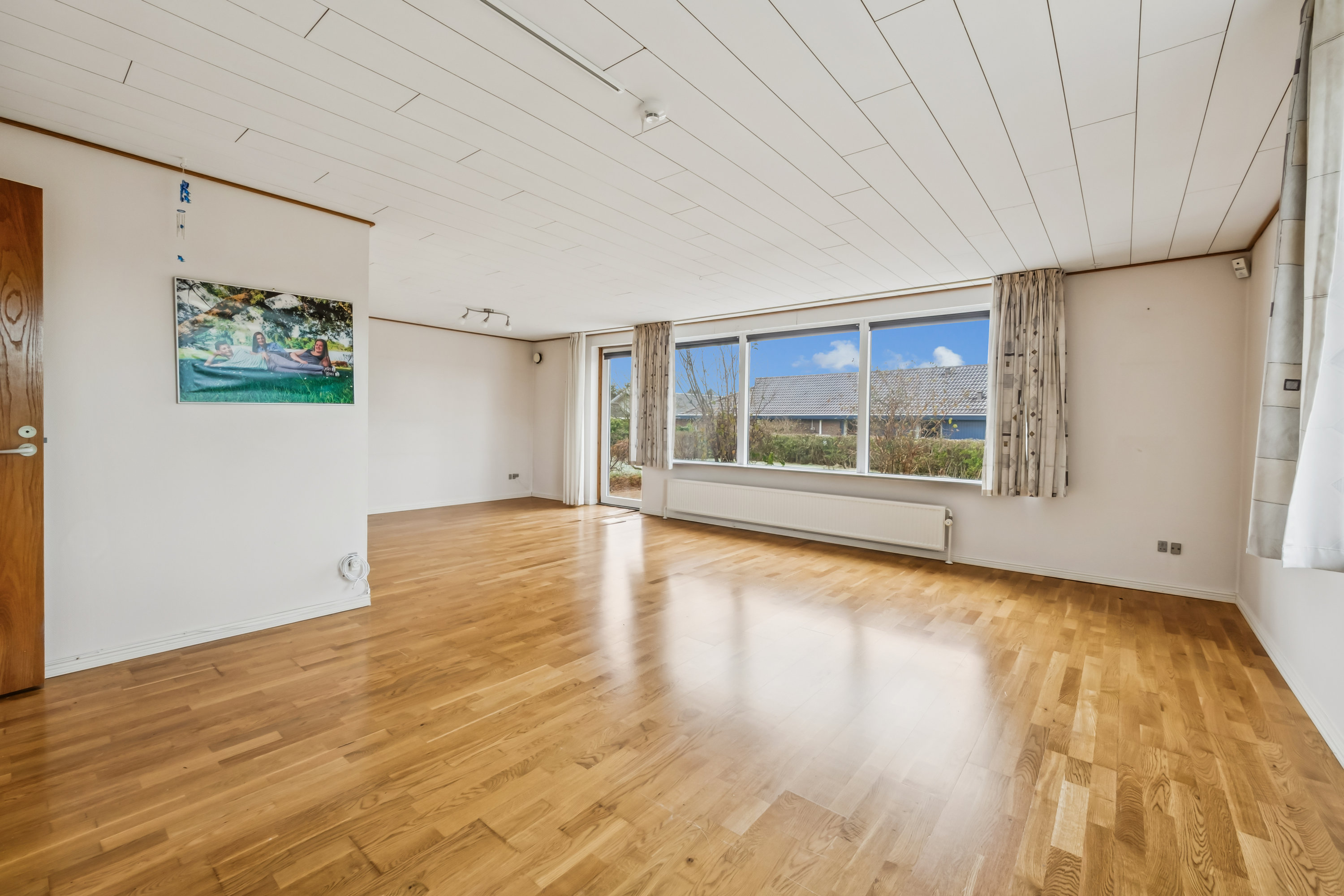 Fremhævet stue billede i fuldskærmstilstand. Billede af Tjørnevænget 42, 7800 Skive