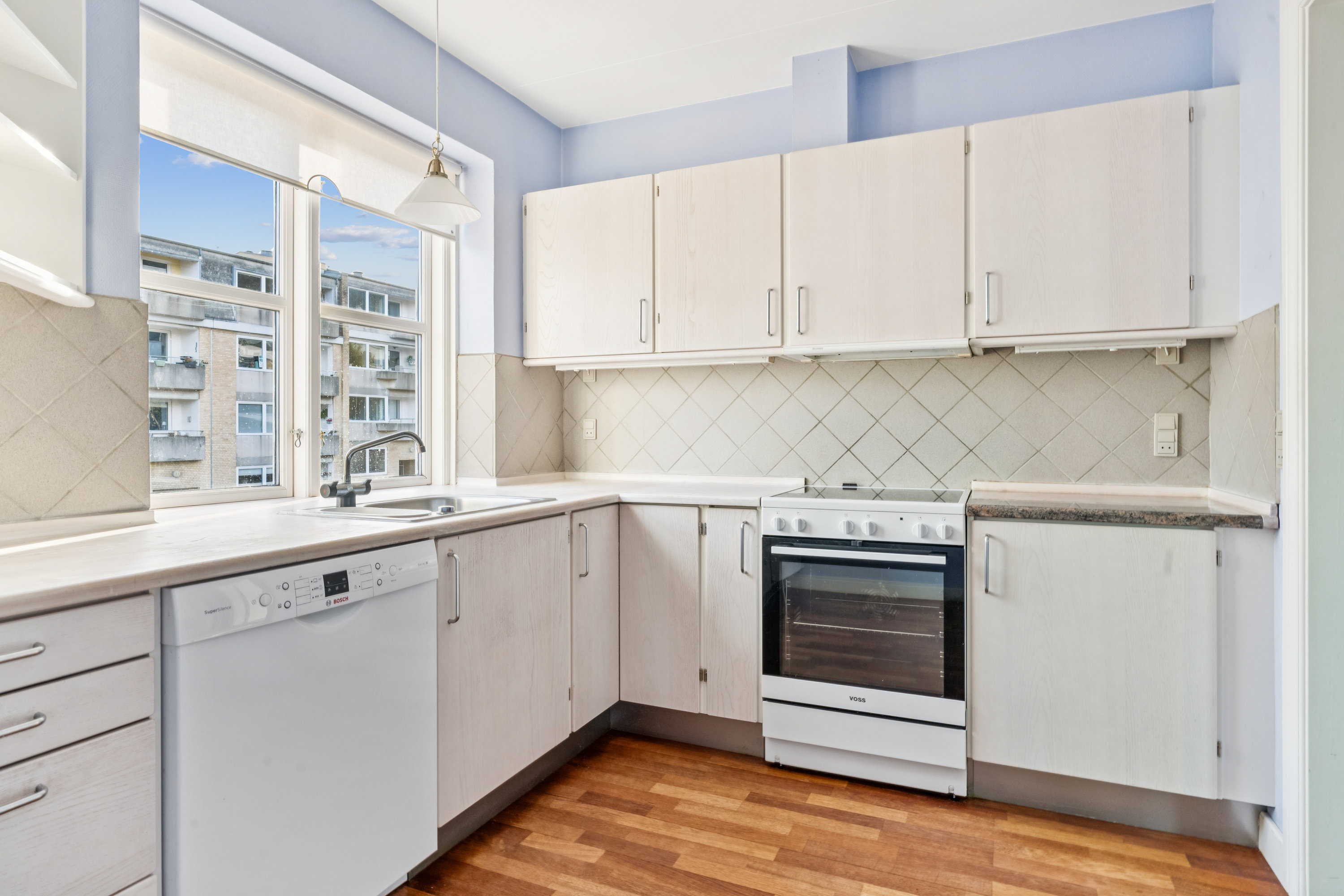 Fremhævet køkken billede i fuldskærmstilstand. Billede af Snerlevej 8, 9000 Aalborg