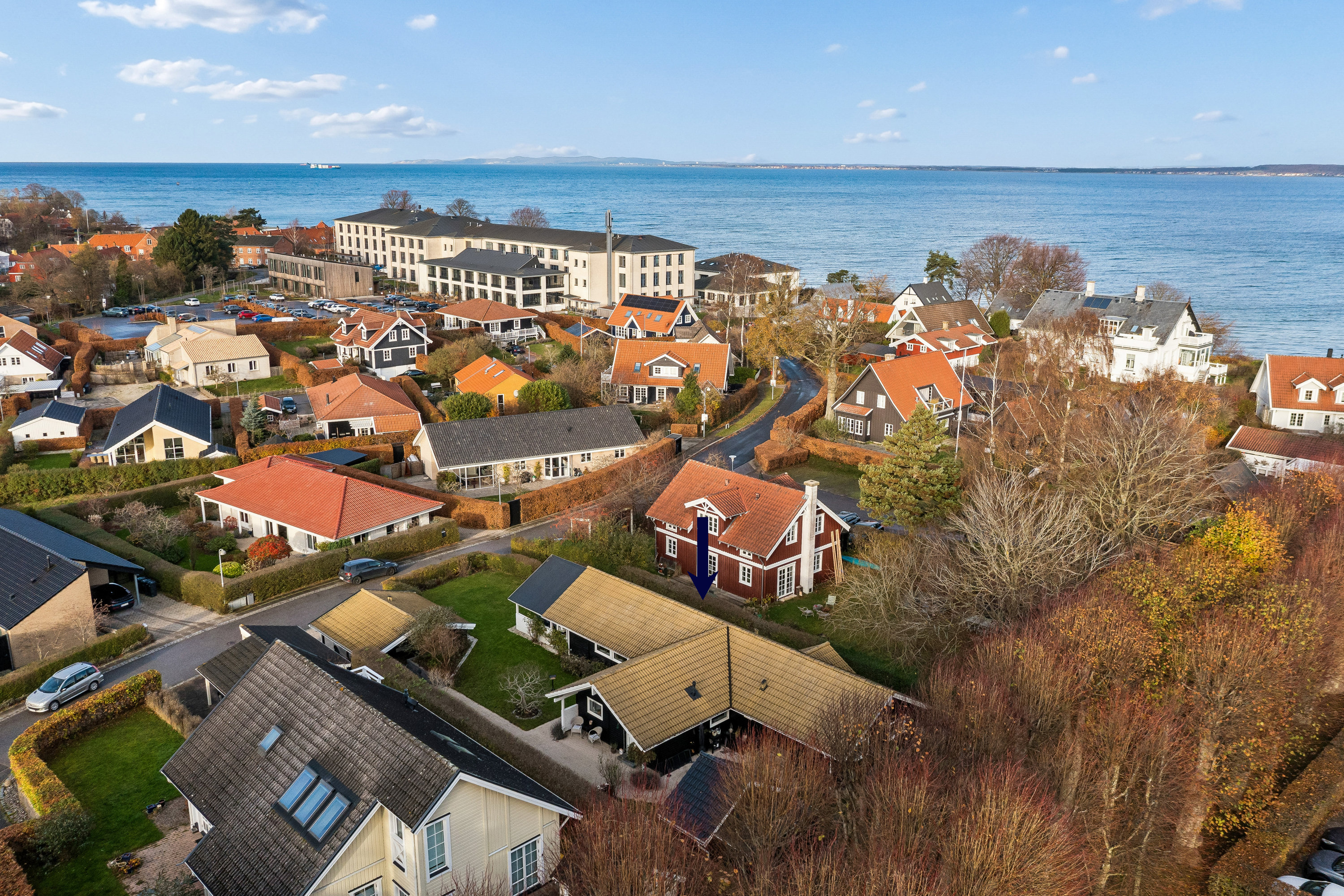 Fremhævet luftfoto billede i fuldskærmstilstand. Billede af Turbinevej 38, 3150 Hellebæk