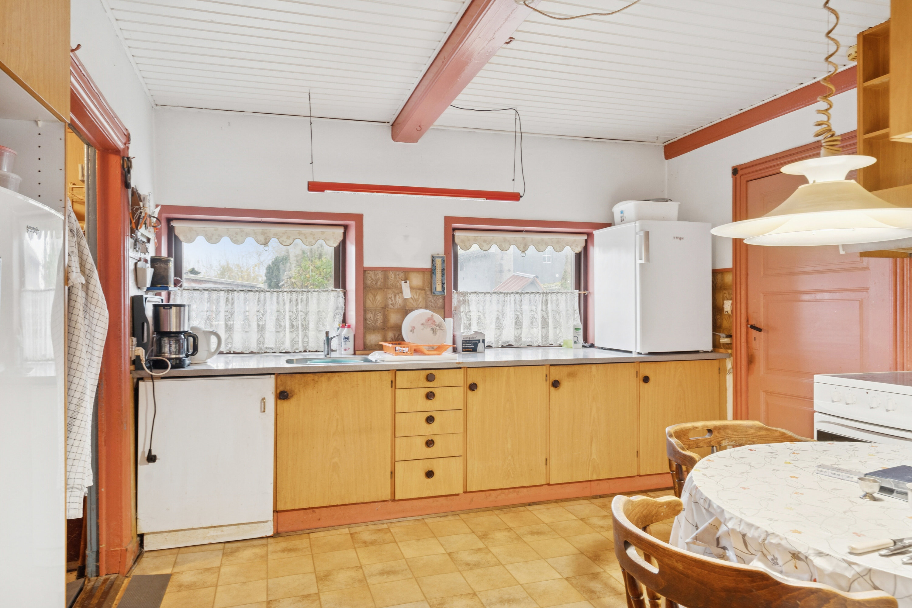 Fremhævet køkken billede i fuldskærmstilstand. Billede af Vestergade 16, Frøslev, 6330 Padborg