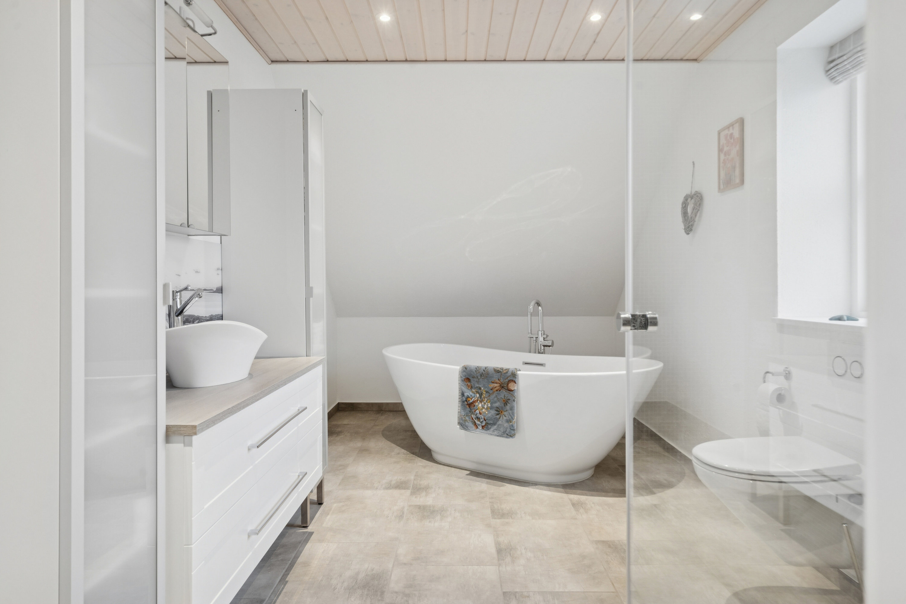 Fremhævet badeværelse billede i fuldskærmstilstand. Billede af Musvitvej 6, Kollund, 6340 Kruså