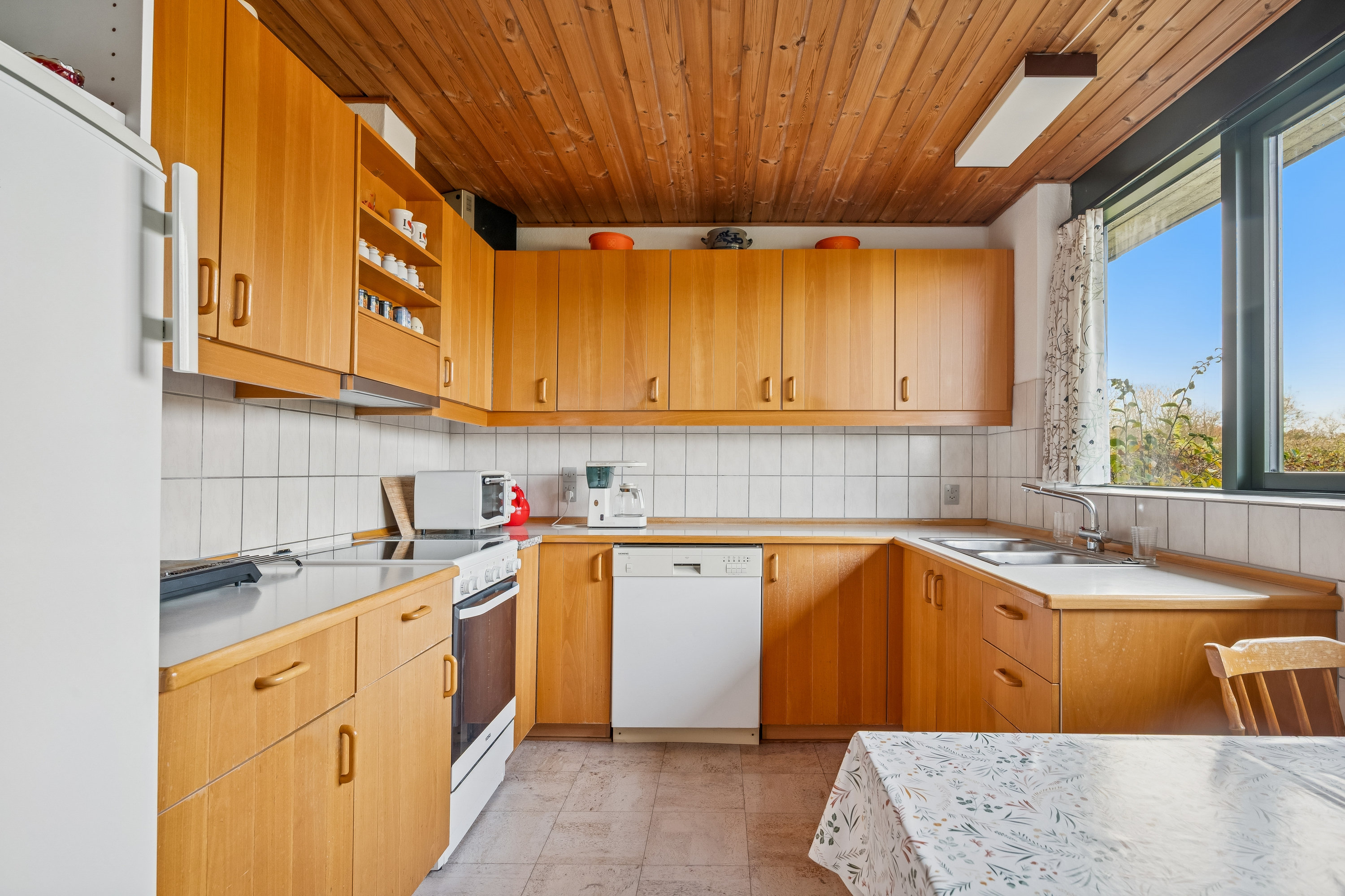 Miniaturebillede 2: køkken. Billede af Kanehaven 8, 8240 Risskov