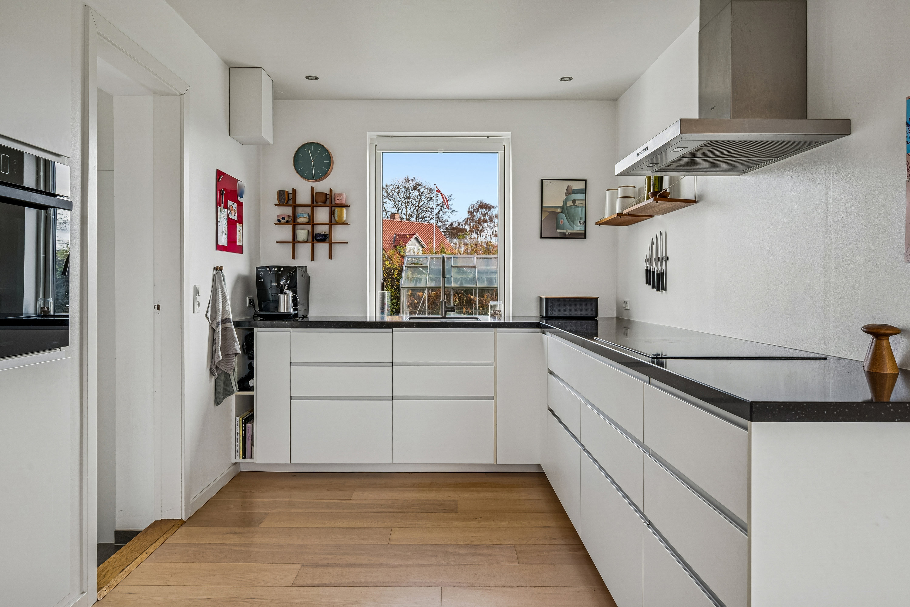 Miniaturebillede 1: køkken. Billede af Fuglsøvej 4, 8240 Risskov