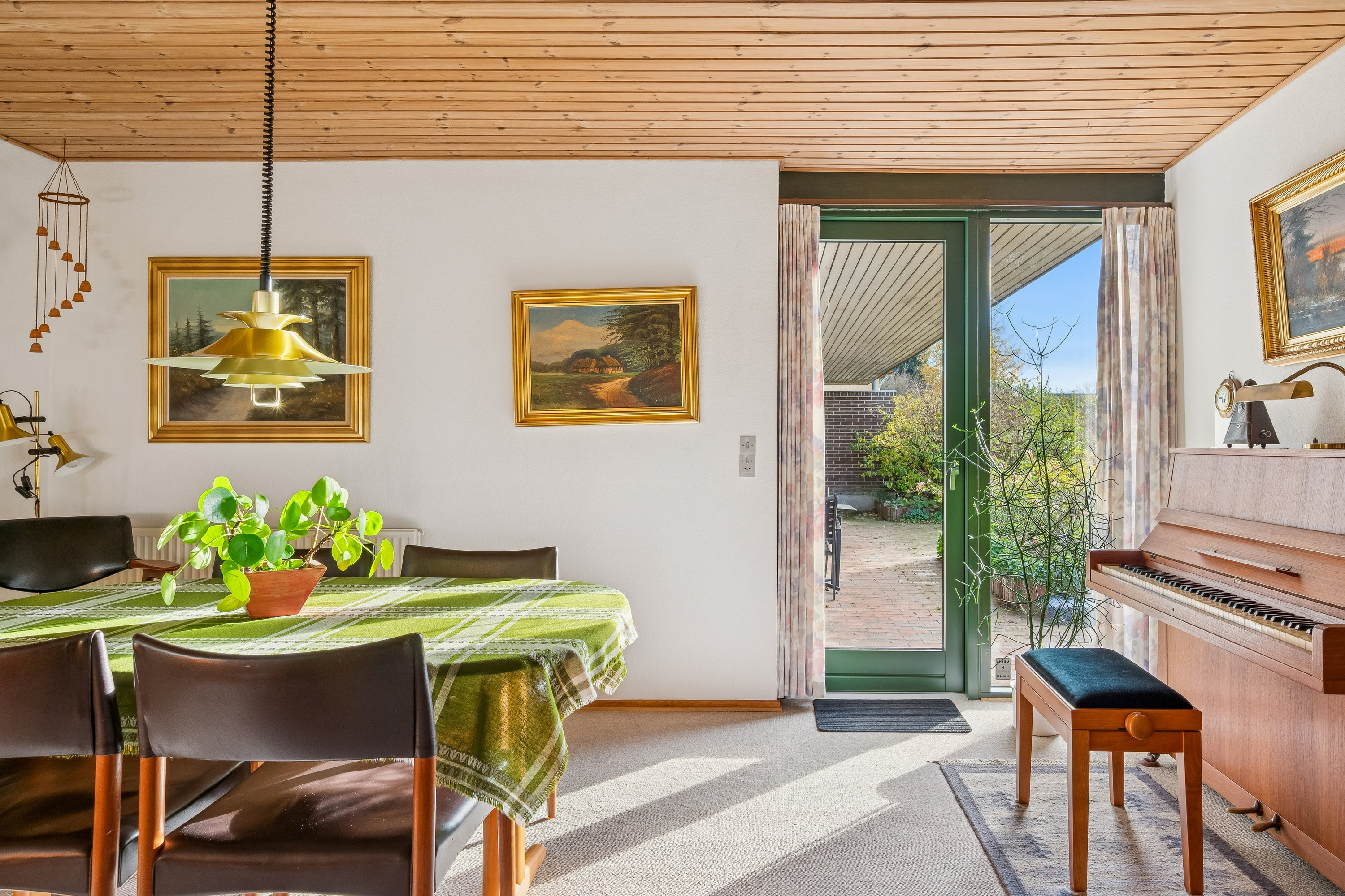 Fremhævet stue billede i fuldskærmstilstand. Billede af Kanehaven 8, 8240 Risskov