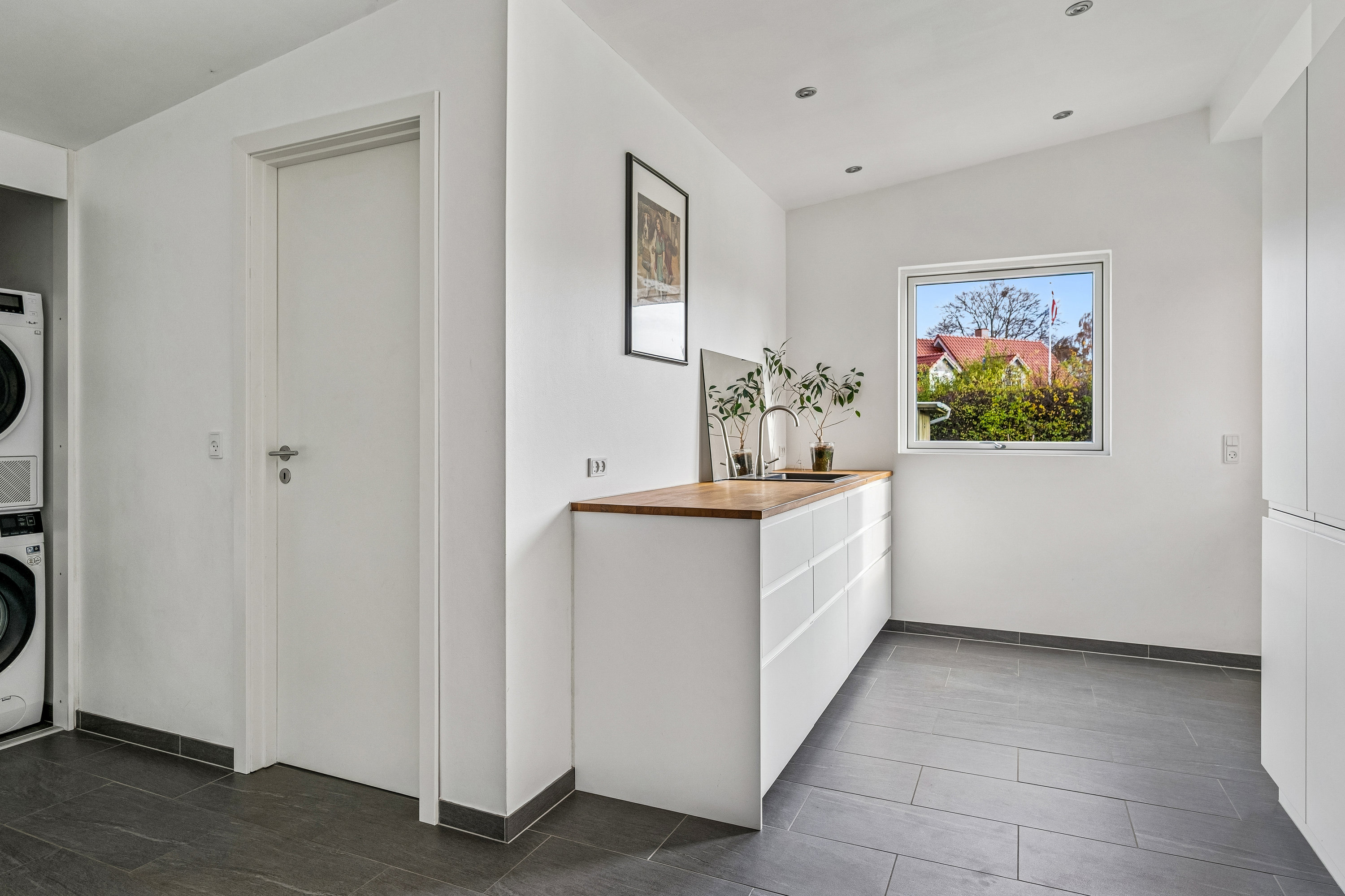 Fremhævet køkken billede i fuldskærmstilstand. Billede af Fuglsøvej 4, 8240 Risskov