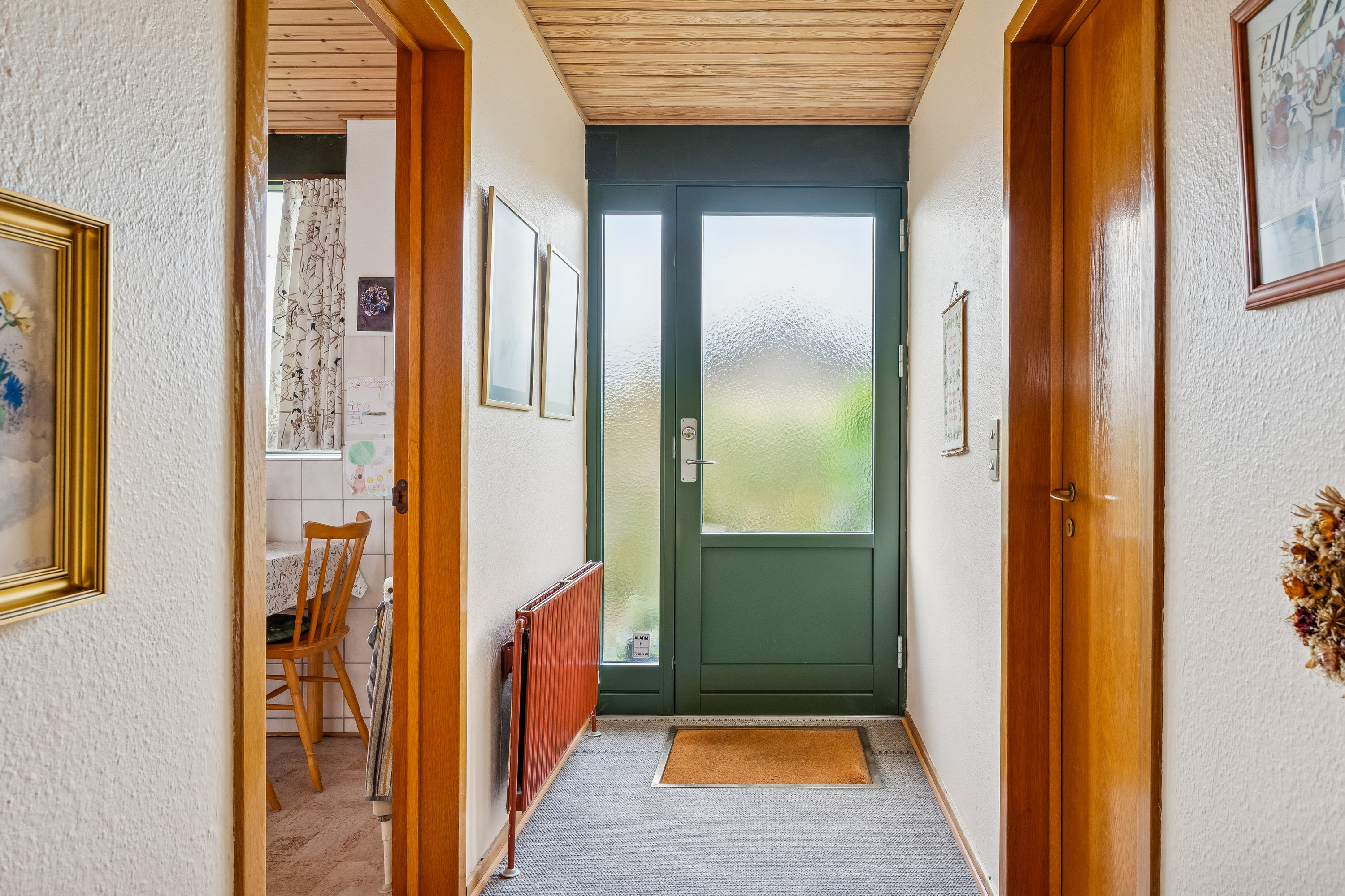 Fremhævet gang billede i fuldskærmstilstand. Billede af Kanehaven 8, 8240 Risskov