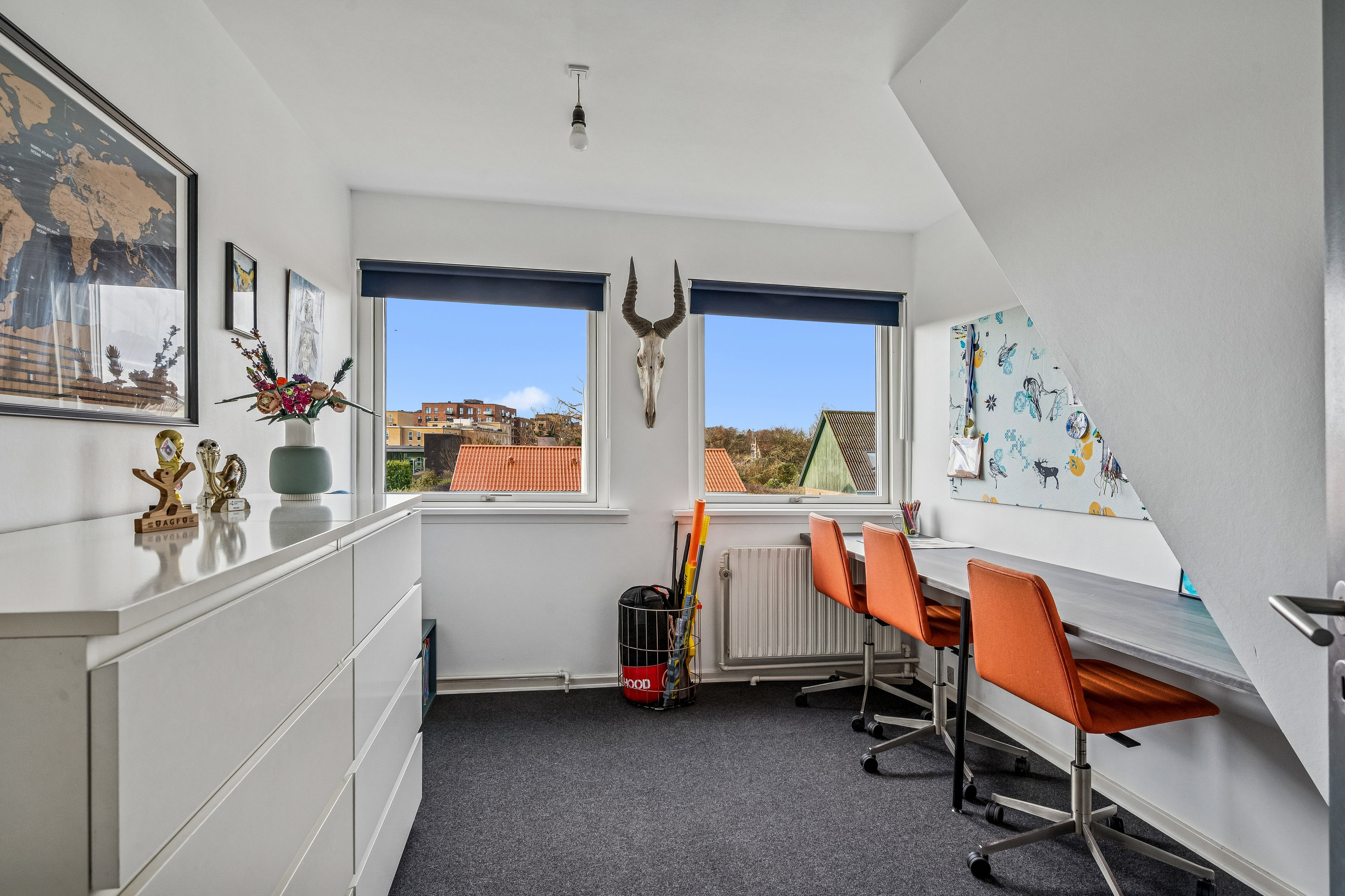 Fremhævet værelse billede i fuldskærmstilstand. Billede af Fuglsøvej 4, 8240 Risskov