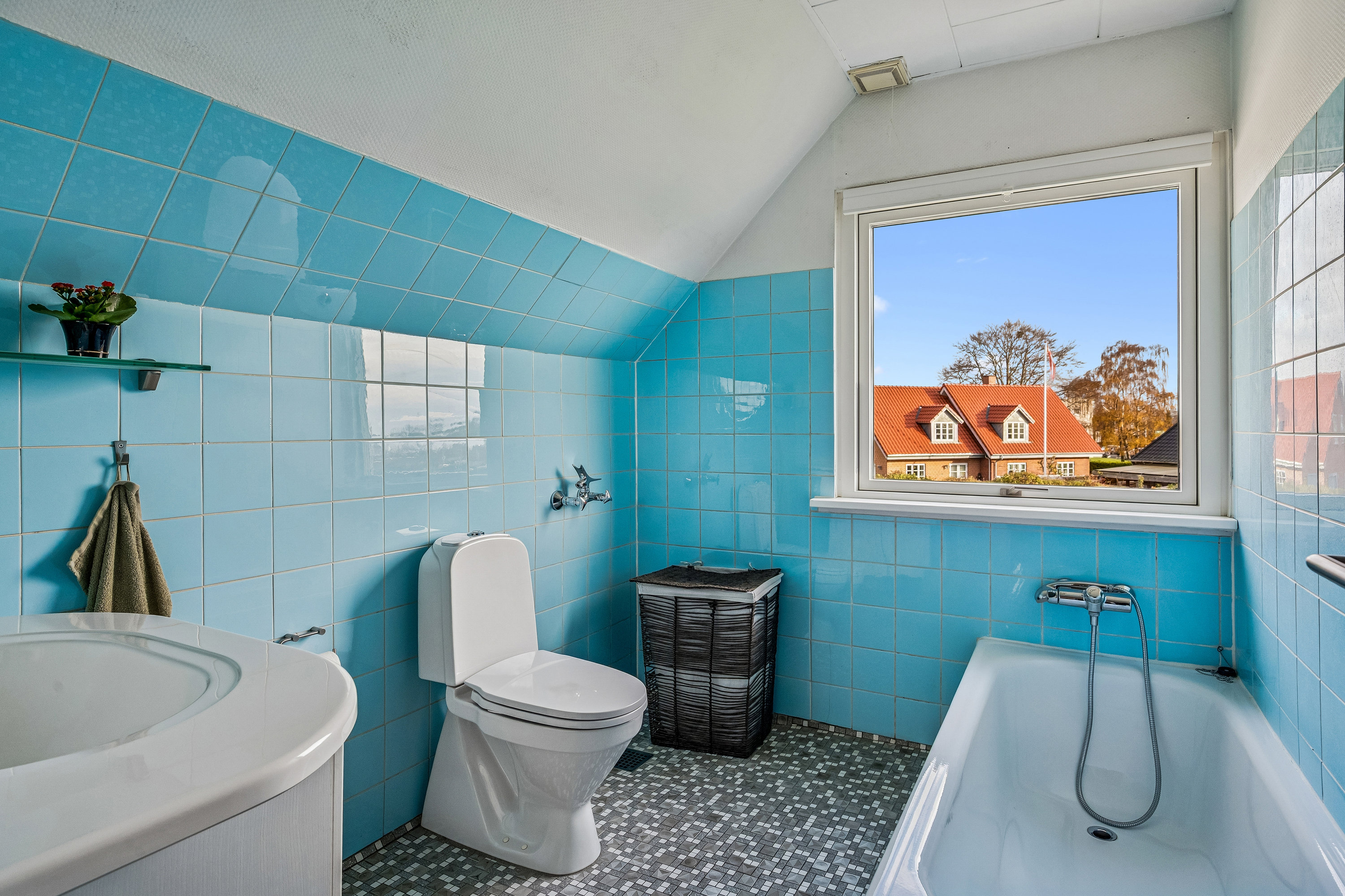 Fremhævet badeværelse billede i fuldskærmstilstand. Billede af Fuglsøvej 4, 8240 Risskov