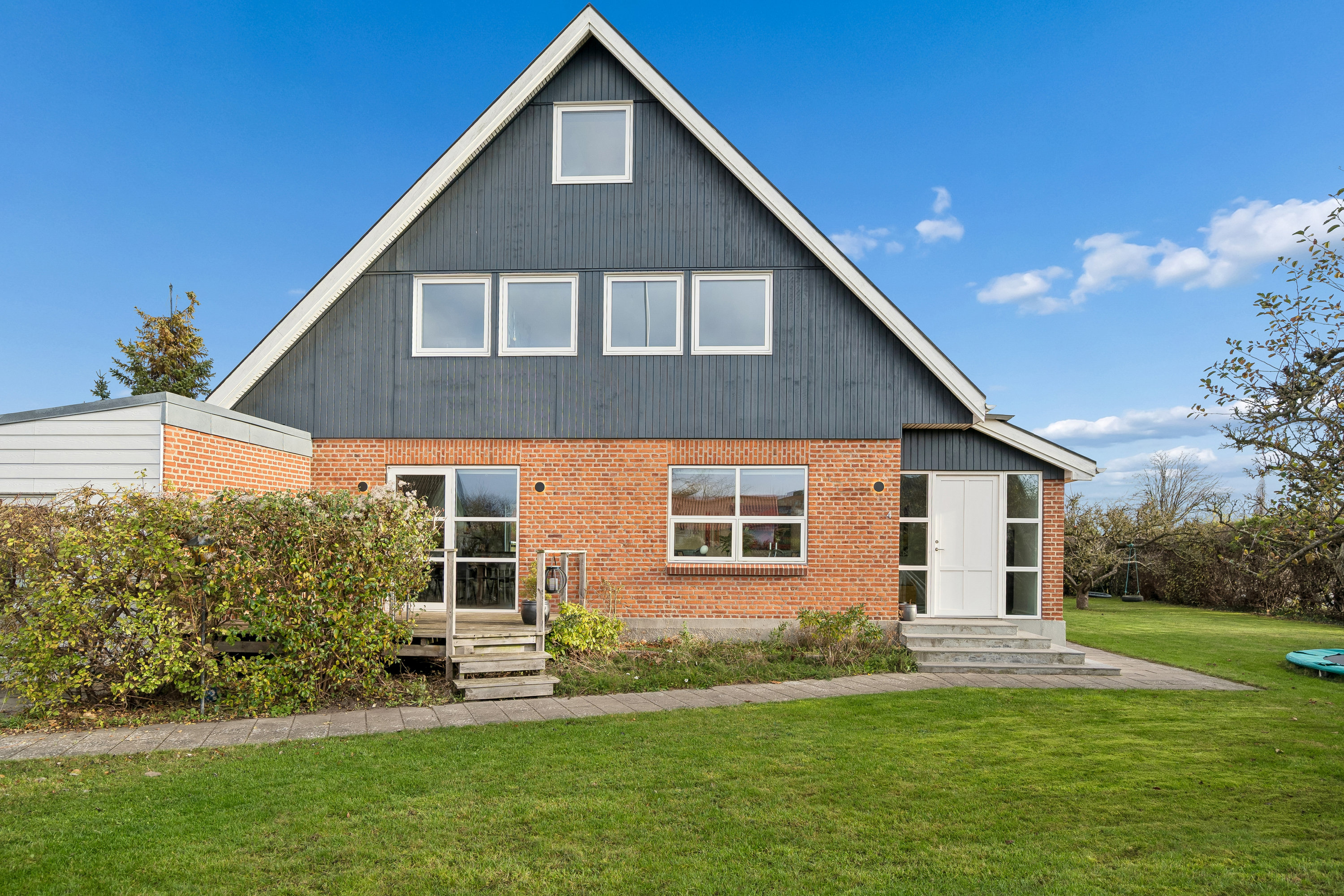 Fremhævet andet billede i fuldskærmstilstand. Billede af Fuglsøvej 4, 8240 Risskov