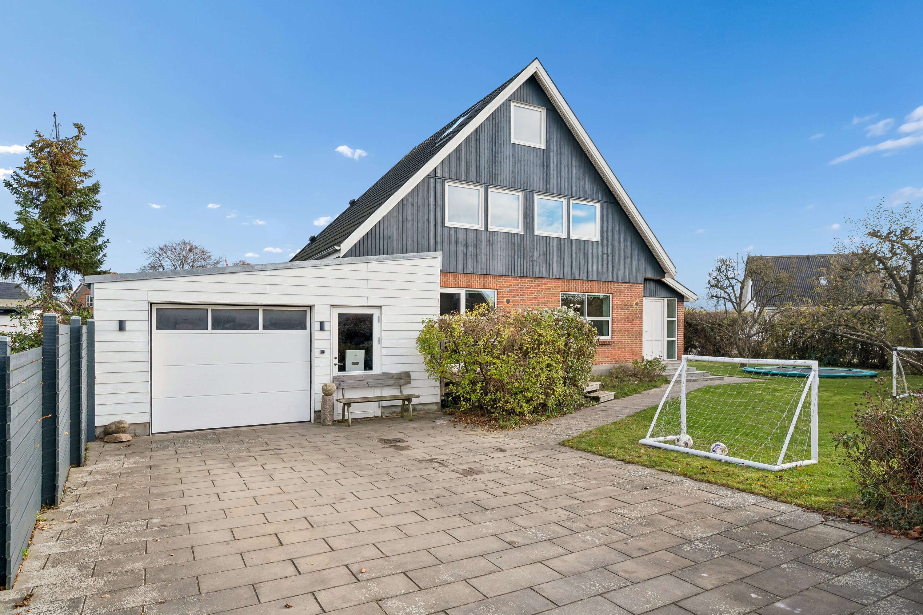 Fremhævet andet billede i fuldskærmstilstand. Billede af Fuglsøvej 4, 8240 Risskov