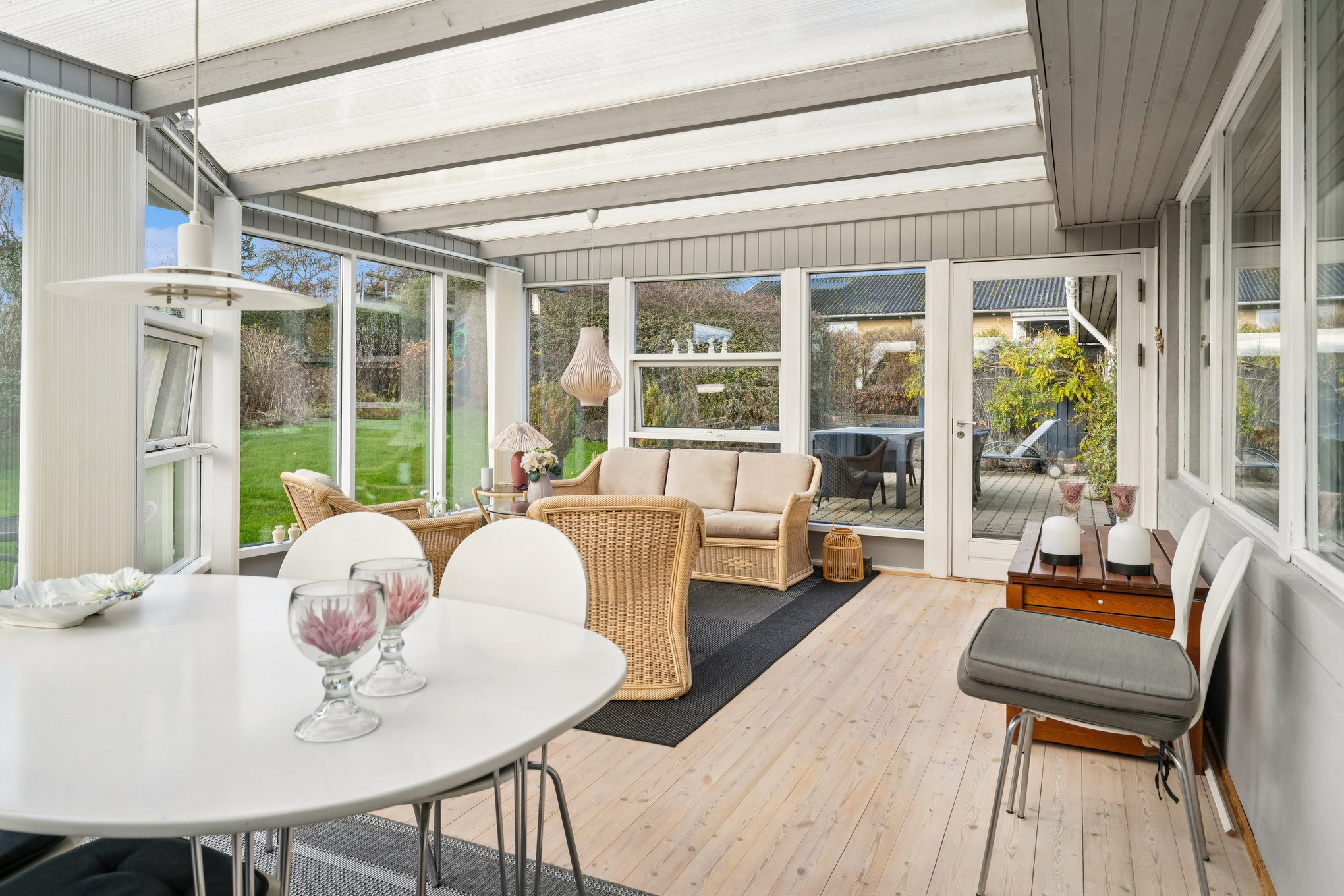 Fremhævet udestue billede i fuldskærmstilstand. Billede af Fjordbakken 4, Mellerup, 8930 Randers NØ