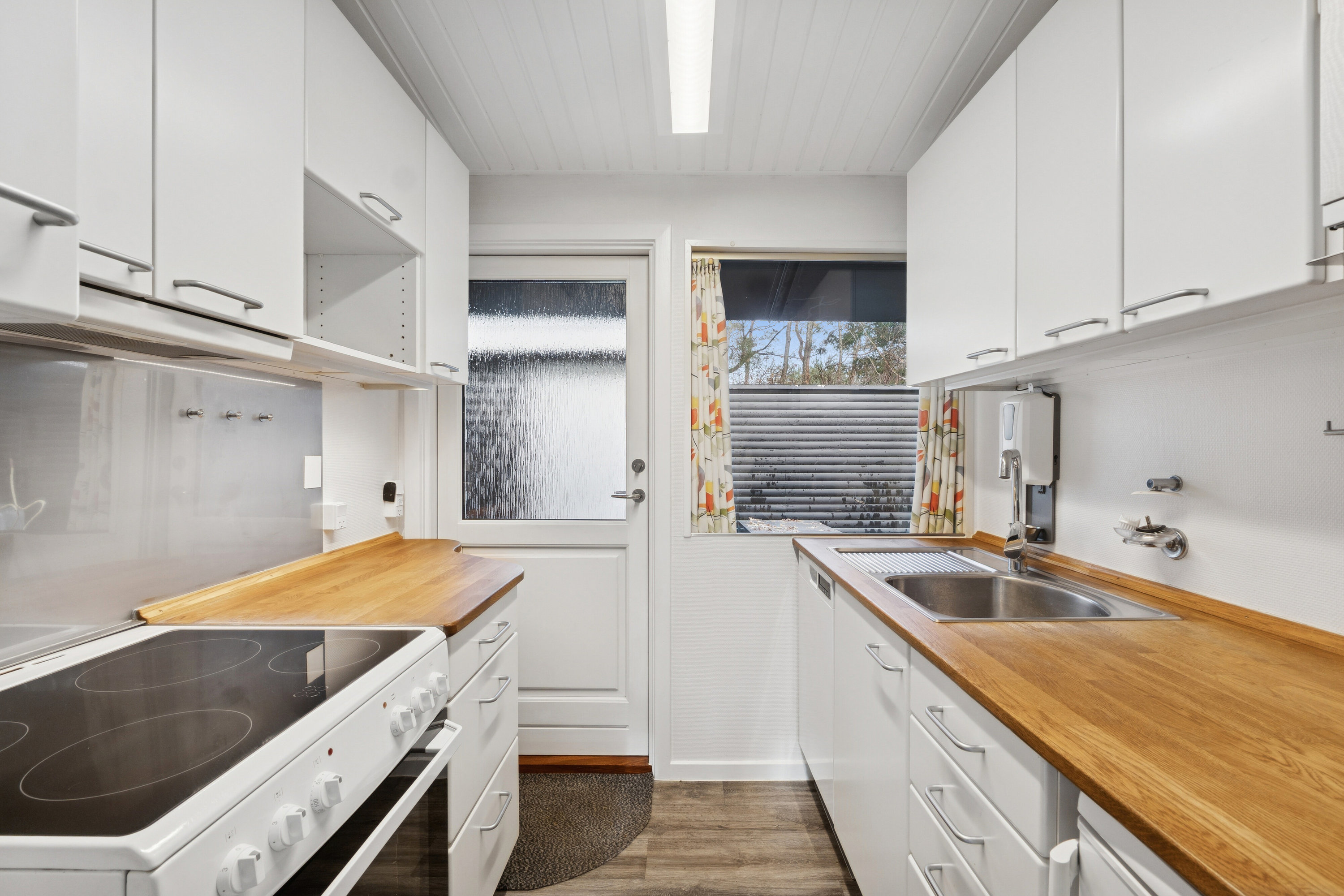 Fremhævet køkken billede i fuldskærmstilstand. Billede af Gyvelvej 1, Asserbo, 3300 Frederiksværk