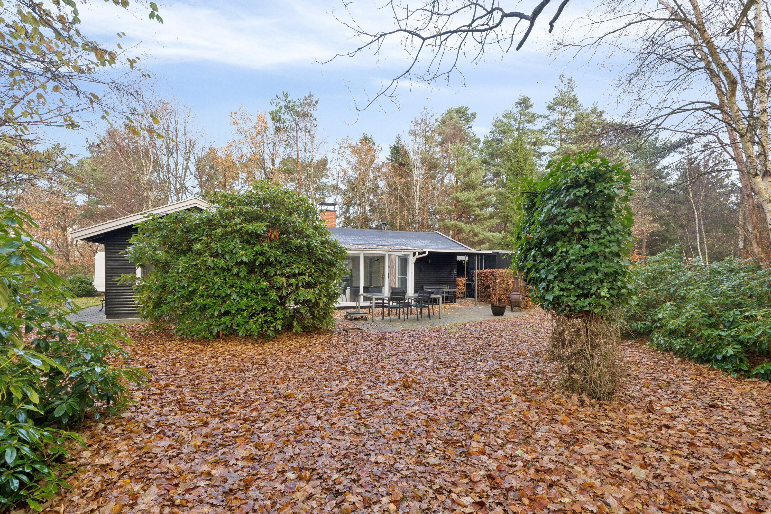 Fremhævet udendørs billede i fuldskærmstilstand. Billede af Gyvelvej 1, Asserbo, 3300 Frederiksværk