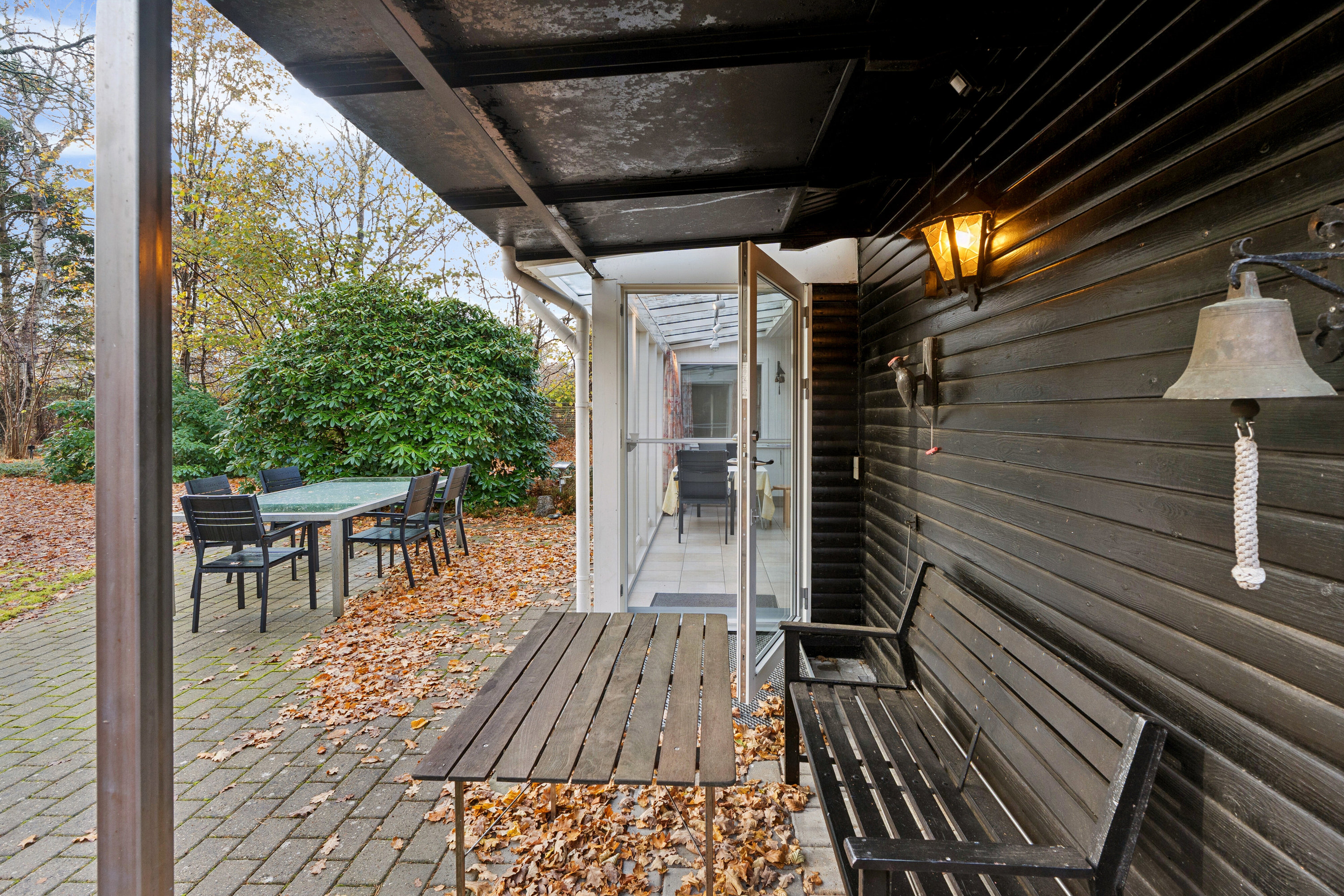 Fremhævet overdækket terrasse billede i fuldskærmstilstand. Billede af Gyvelvej 1, Asserbo, 3300 Frederiksværk