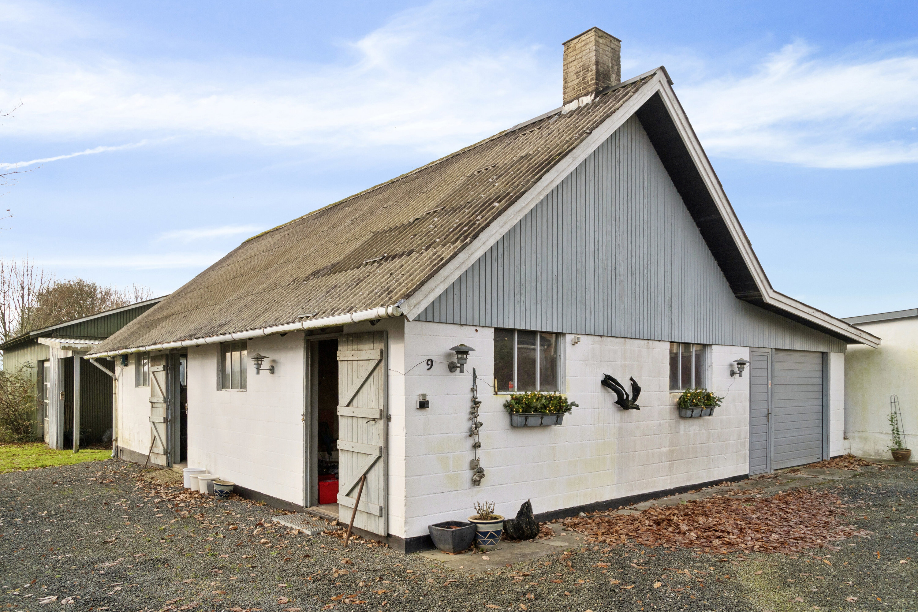 Fremhævet udendørs billede i fuldskærmstilstand. Billede af Funder Kirkevej 9, 8600 Silkeborg