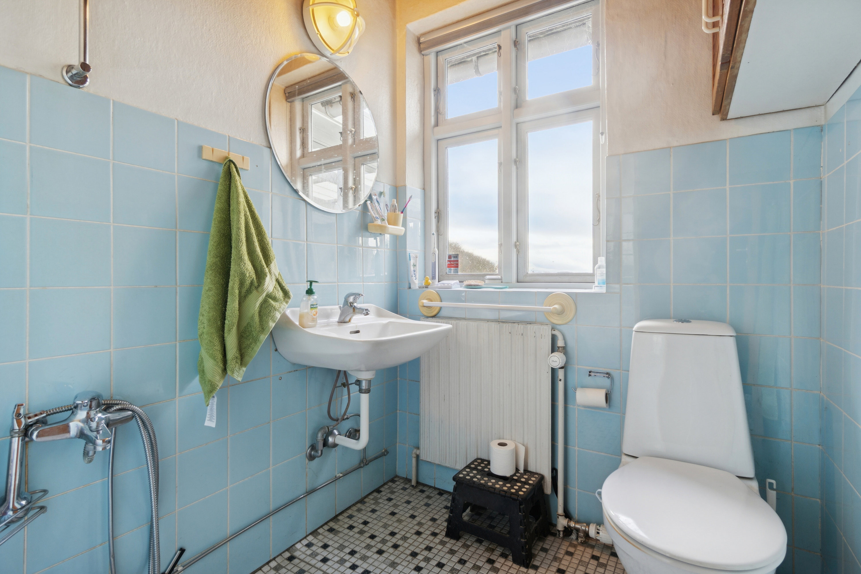 Fremhævet badeværelse billede i fuldskærmstilstand. Billede af Funder Kirkevej 9, 8600 Silkeborg