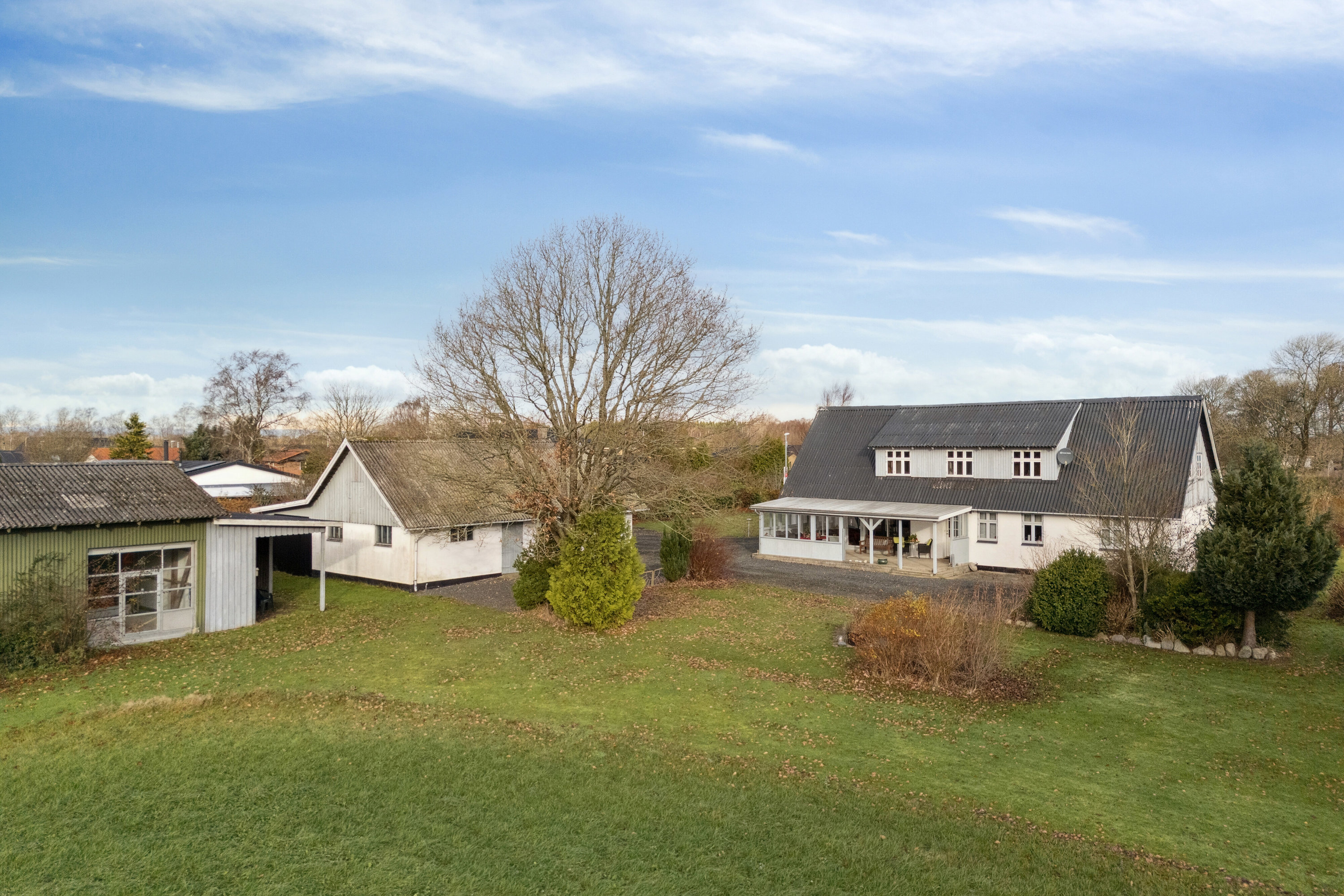 Fremhævet set fra haven billede i fuldskærmstilstand. Billede af Funder Kirkevej 9, 8600 Silkeborg