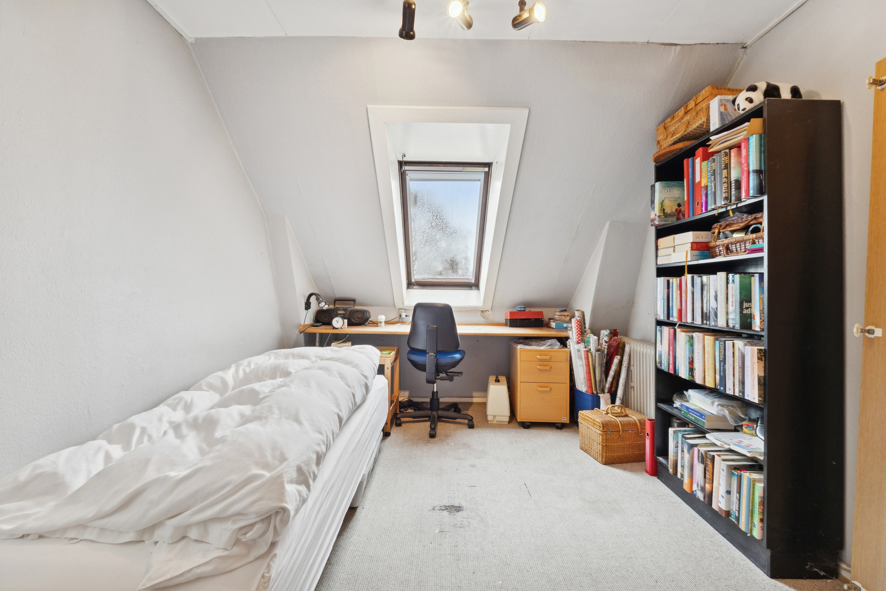 Fremhævet soveværelse billede i fuldskærmstilstand. Billede af Dyrehavevej 21, 5800 Nyborg