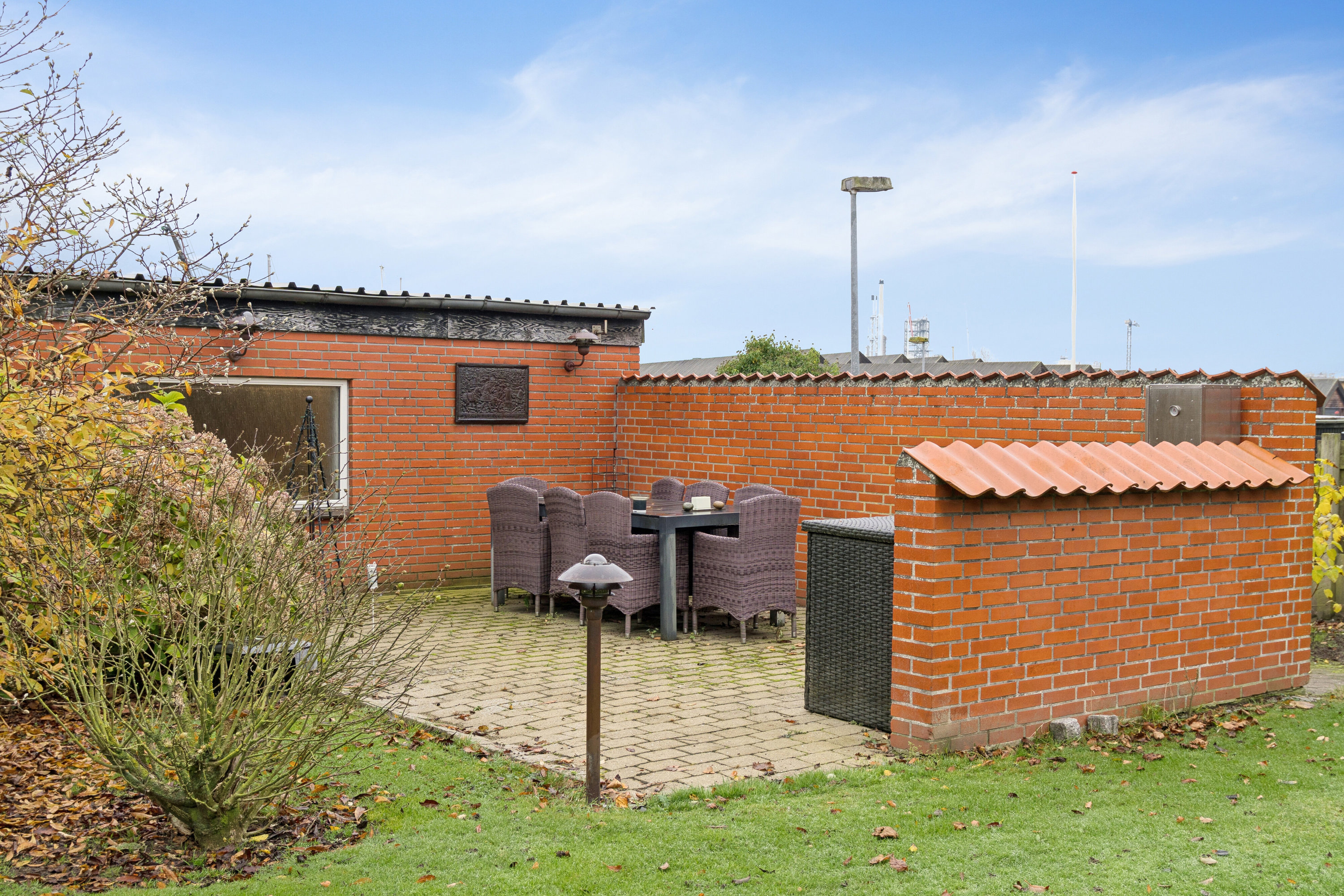 Fremhævet set fra haven billede i fuldskærmstilstand. Billede af Dyrehavevej 21, 5800 Nyborg