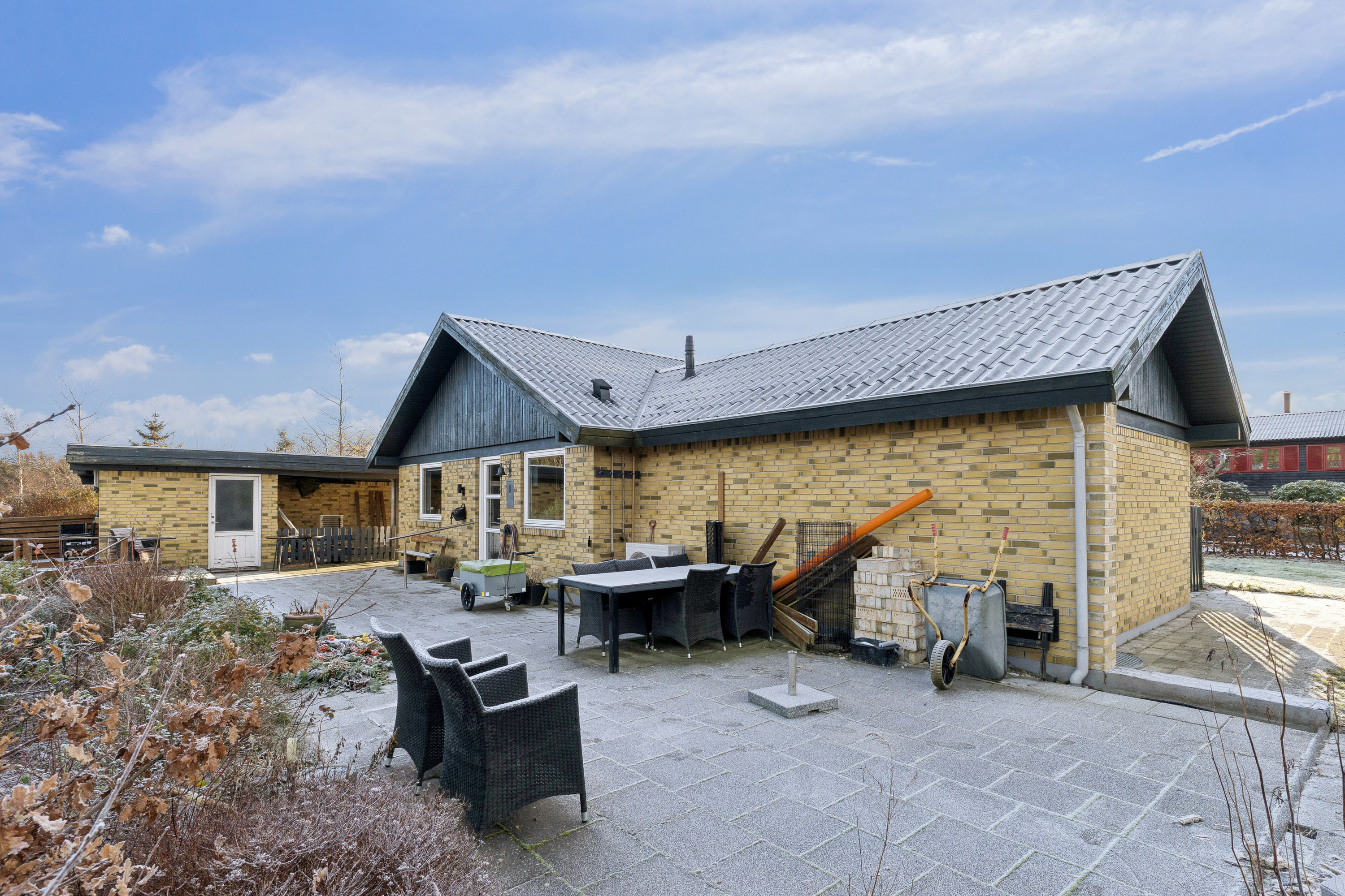 Fremhævet terrasse billede i fuldskærmstilstand. Billede af Kærvænget 11, Astrup, 9800 Hjørring