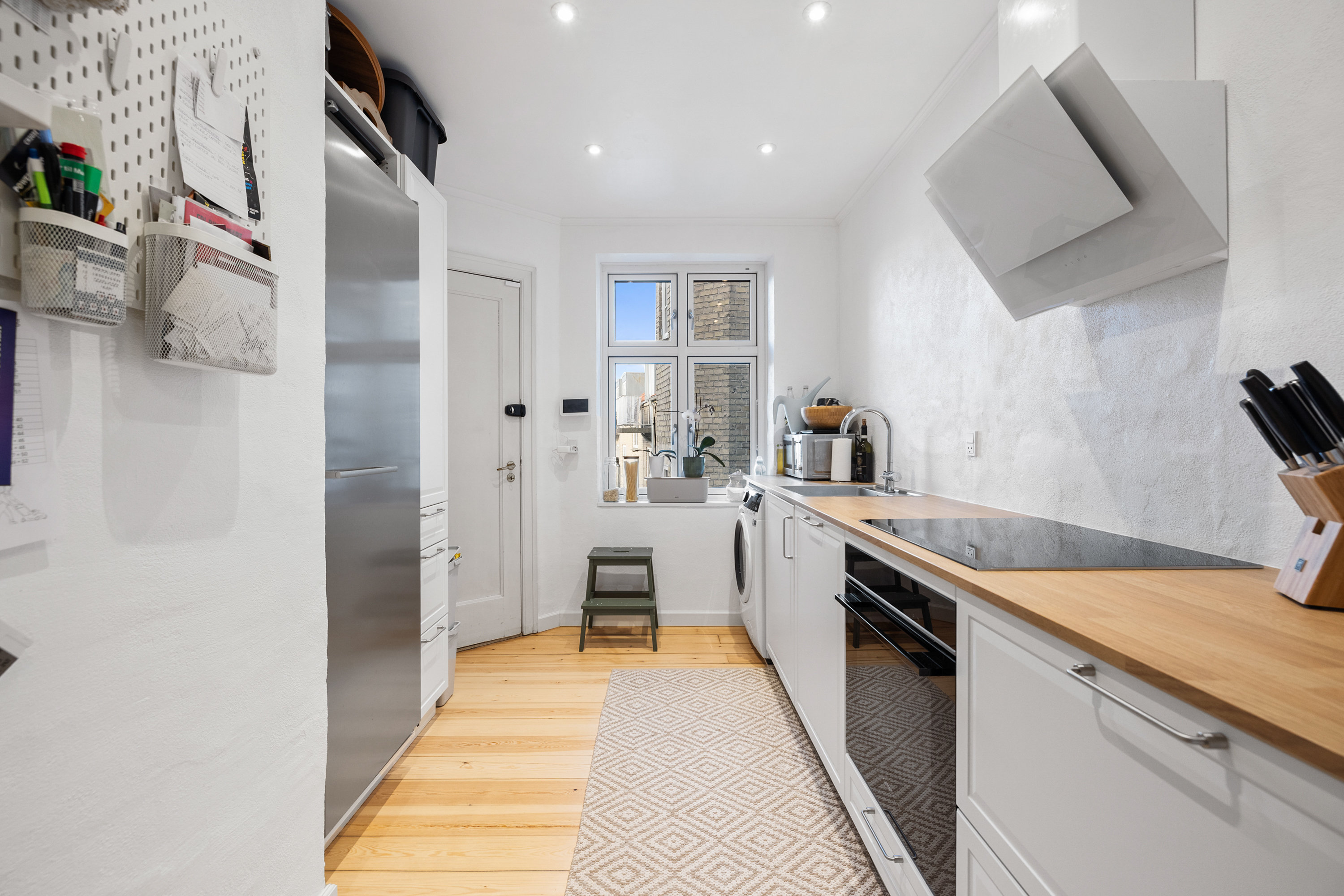 Fremhævet køkken billede i fuldskærmstilstand. Billede af Fredensvej 2, 2. th., 8260 Viby J