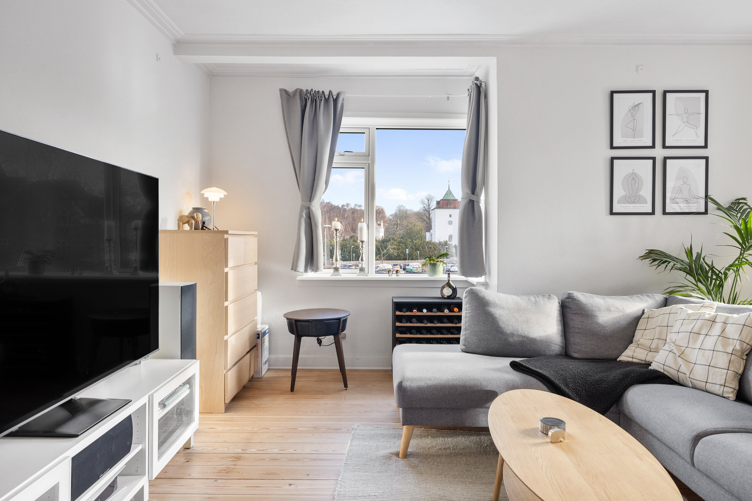 Fremhævet stue billede i fuldskærmstilstand. Billede af Fredensvej 2, 2. th., 8260 Viby J