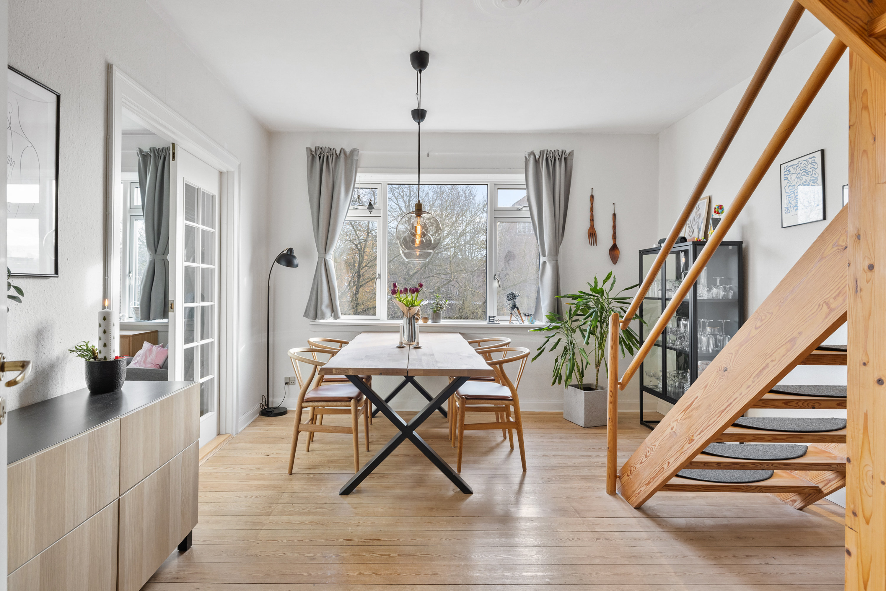 Miniaturebillede 1: stue. Billede af Fredensvej 2, 2. th., 8260 Viby J