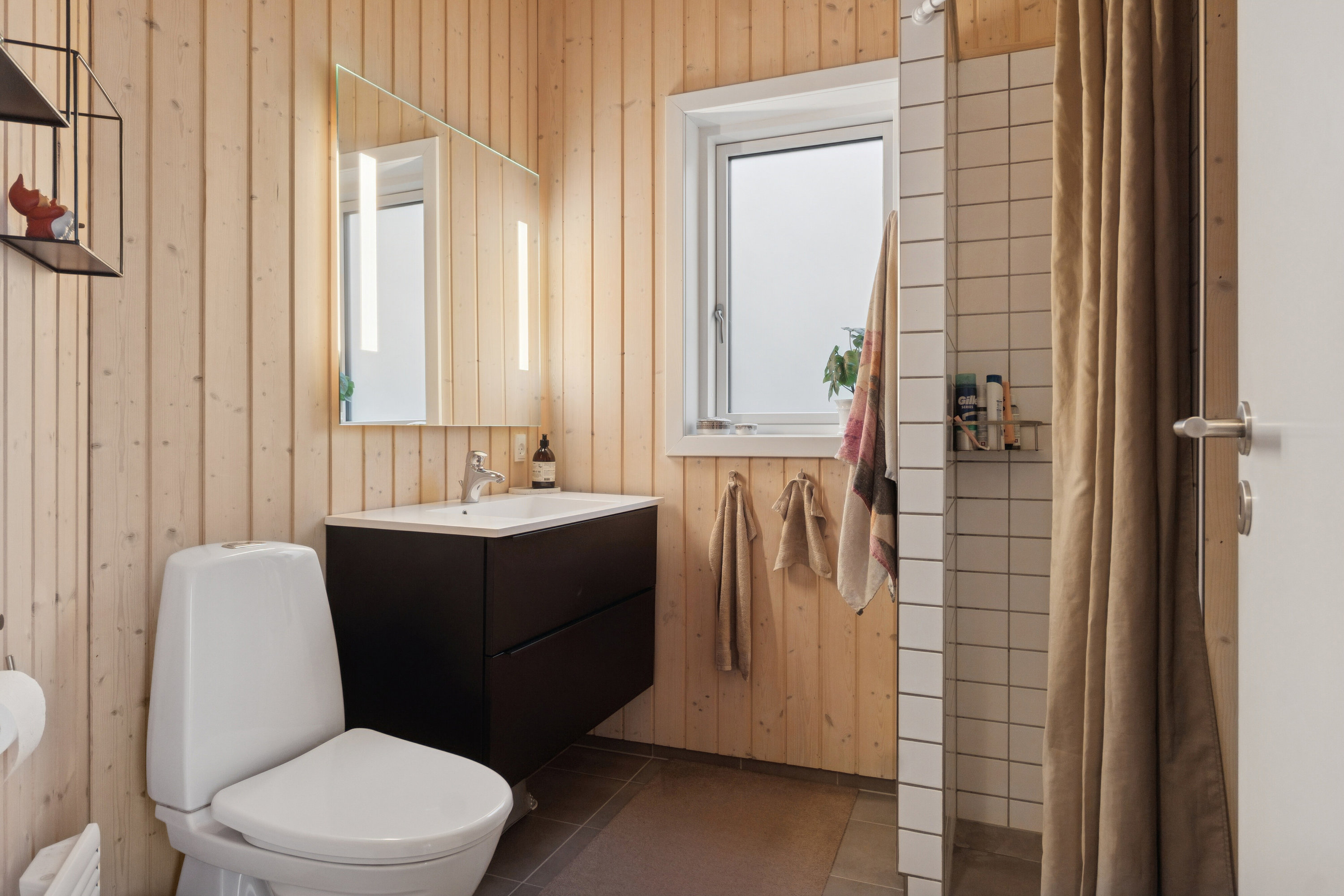 Fremhævet badeværelse billede i fuldskærmstilstand. Billede af Østre Strand 131, Kobæk, 4230 Skælskør