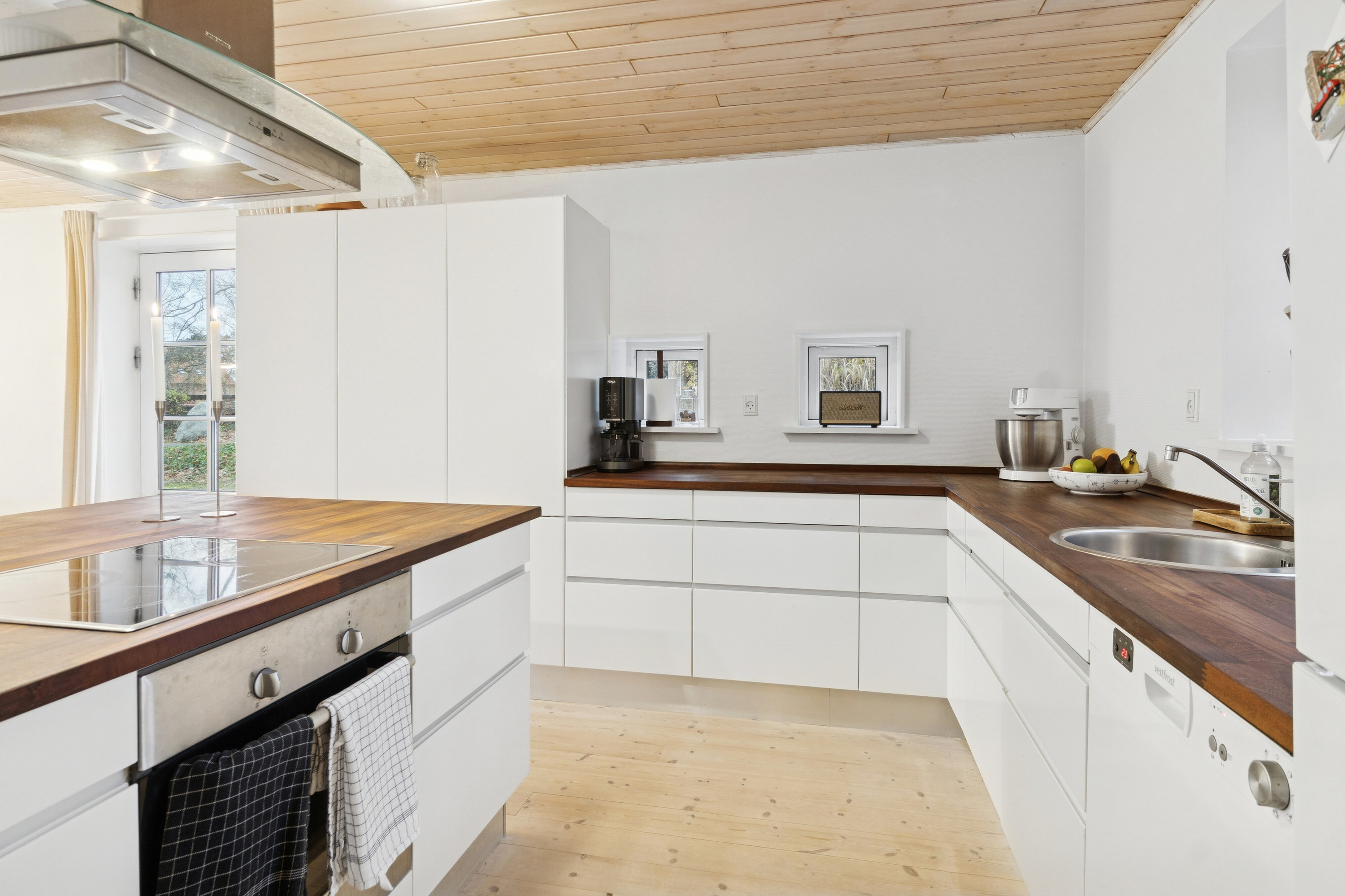 Fremhævet køkken billede i fuldskærmstilstand. Billede af Røsnæsvej 169A, 1., 4400 Kalundborg