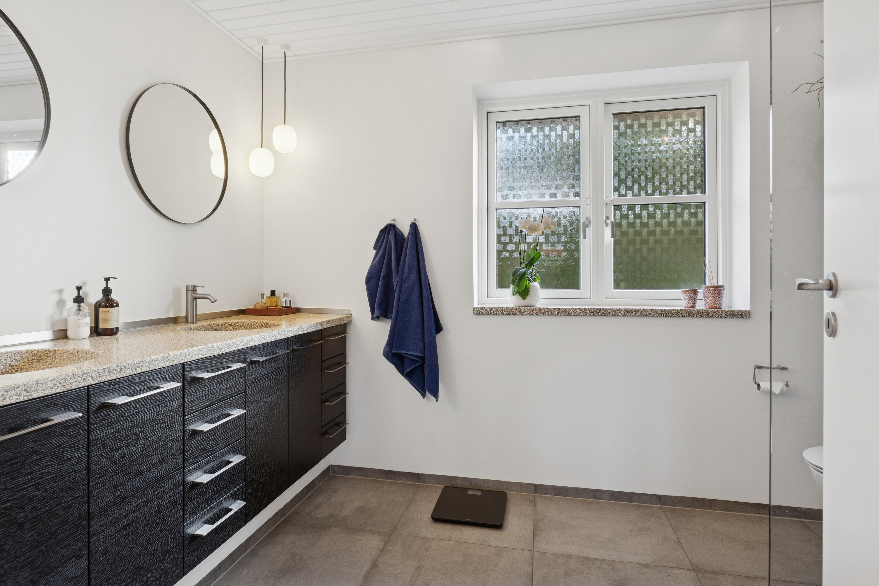 Fremhævet badeværelse billede i fuldskærmstilstand. Billede af Vingeager 9, 2600 Glostrup