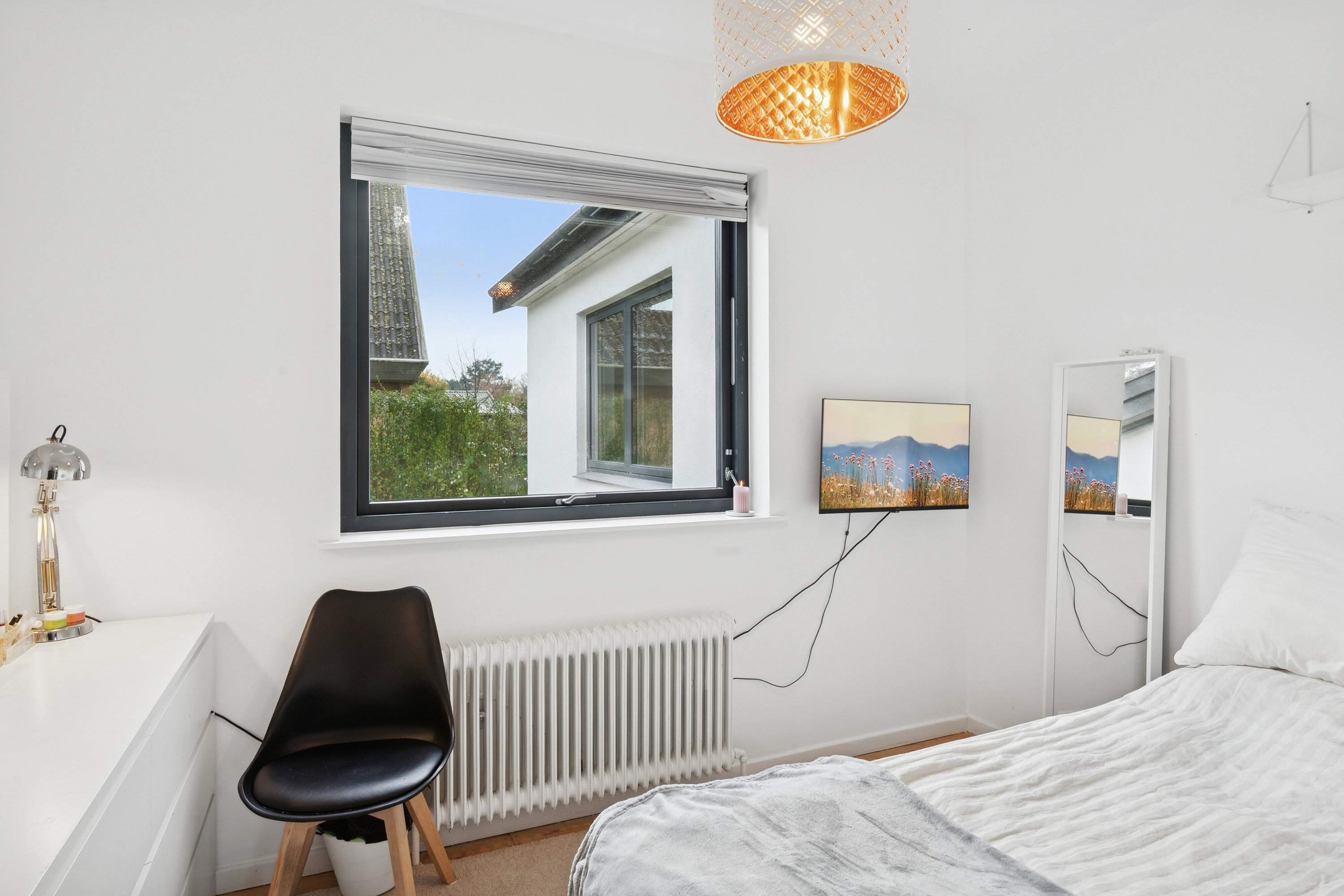 Fremhævet soveværelse billede i fuldskærmstilstand. Billede af Stjernevangen 3, 2600 Glostrup