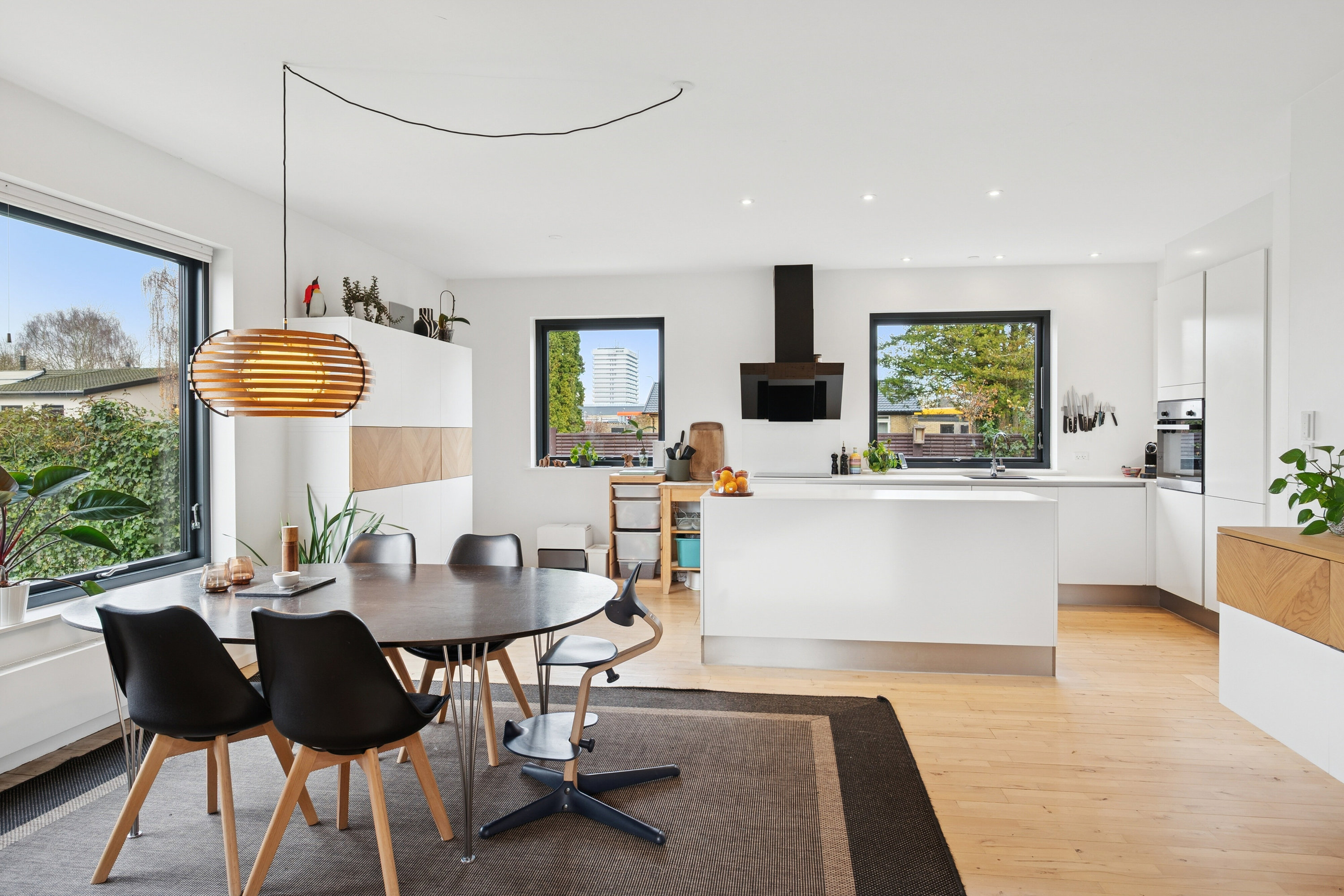 Fremhævet spisestue billede i fuldskærmstilstand. Billede af Stjernevangen 3, 2600 Glostrup