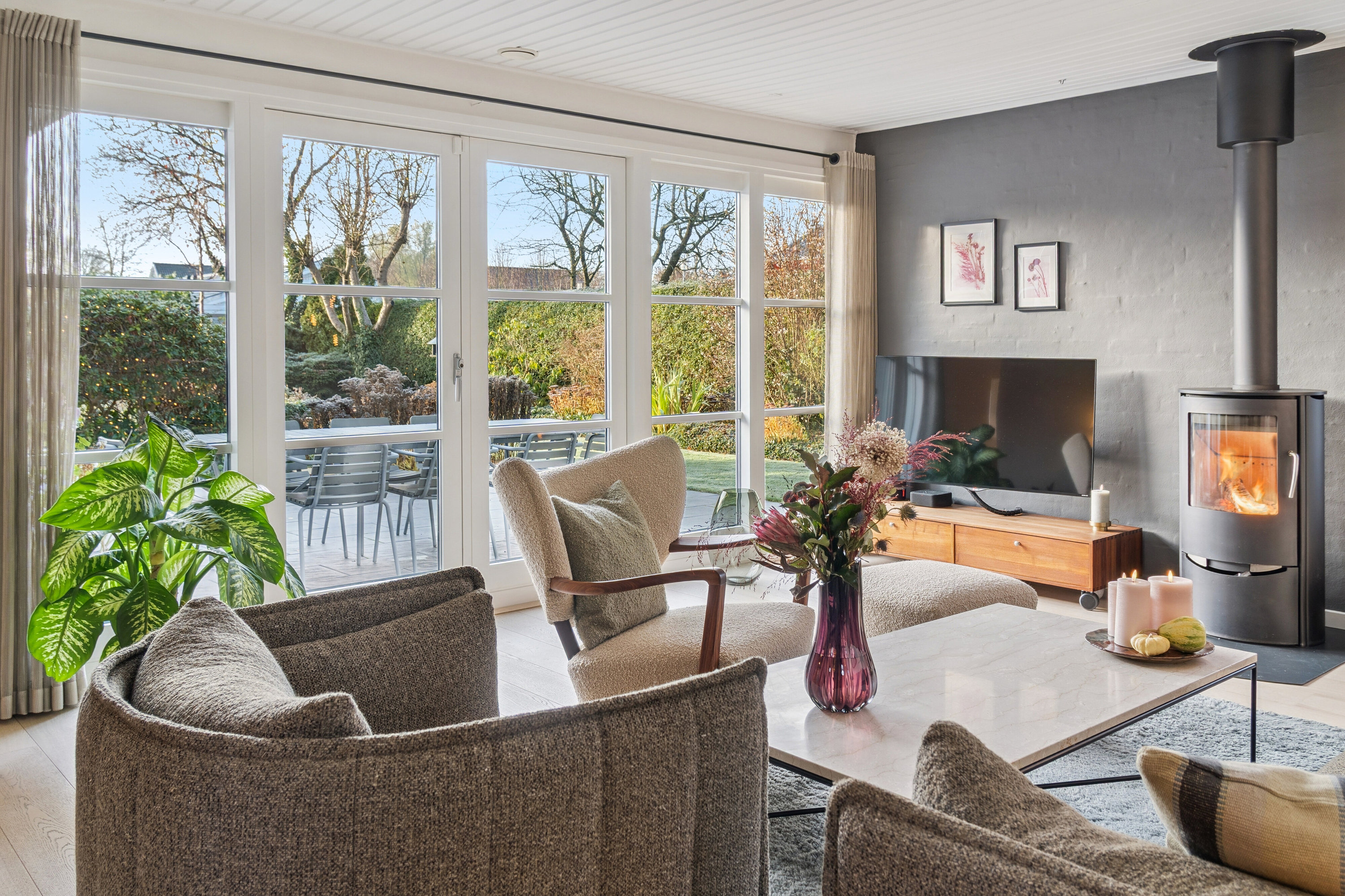 Fremhævet stue billede i fuldskærmstilstand. Billede af Vingeager 9, 2600 Glostrup